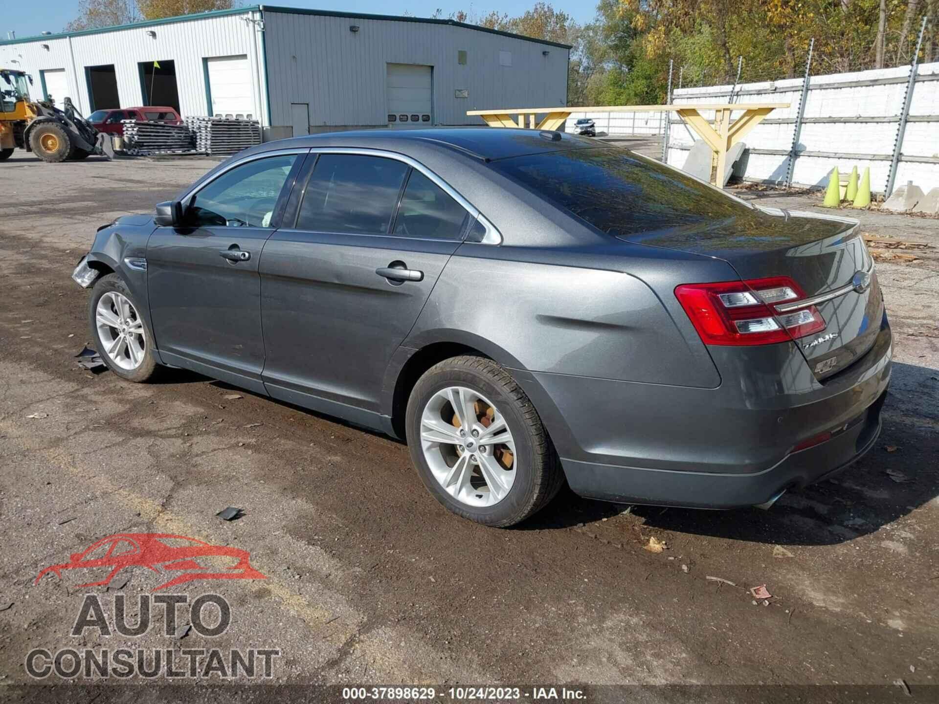 FORD TAURUS 2016 - 1FAHP2E85GG131571