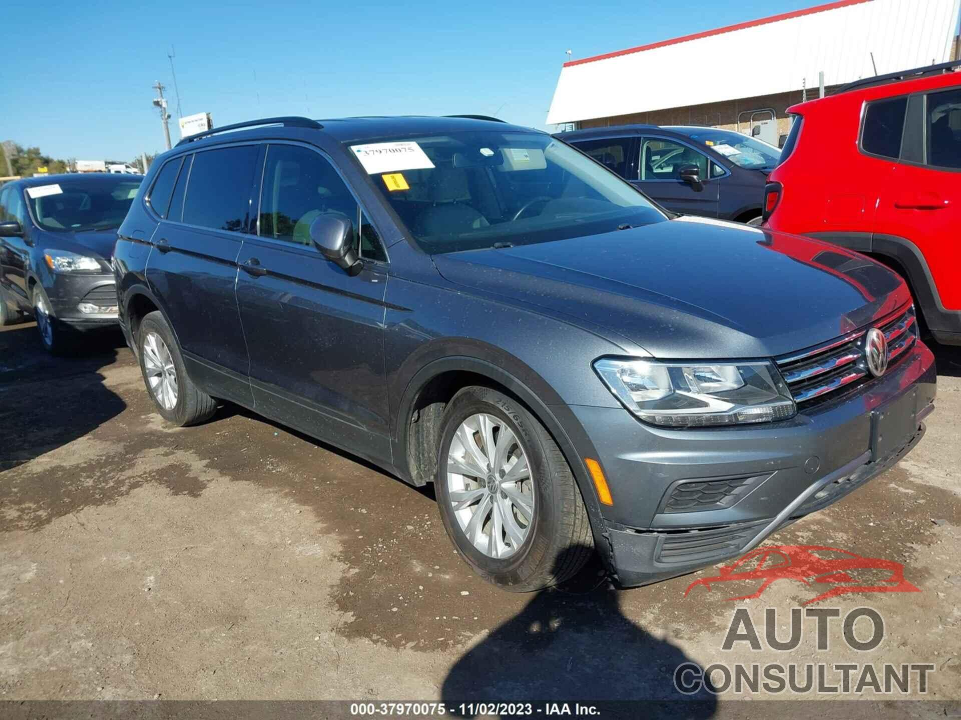 VOLKSWAGEN TIGUAN 2019 - 3VV2B7AX8KM046961