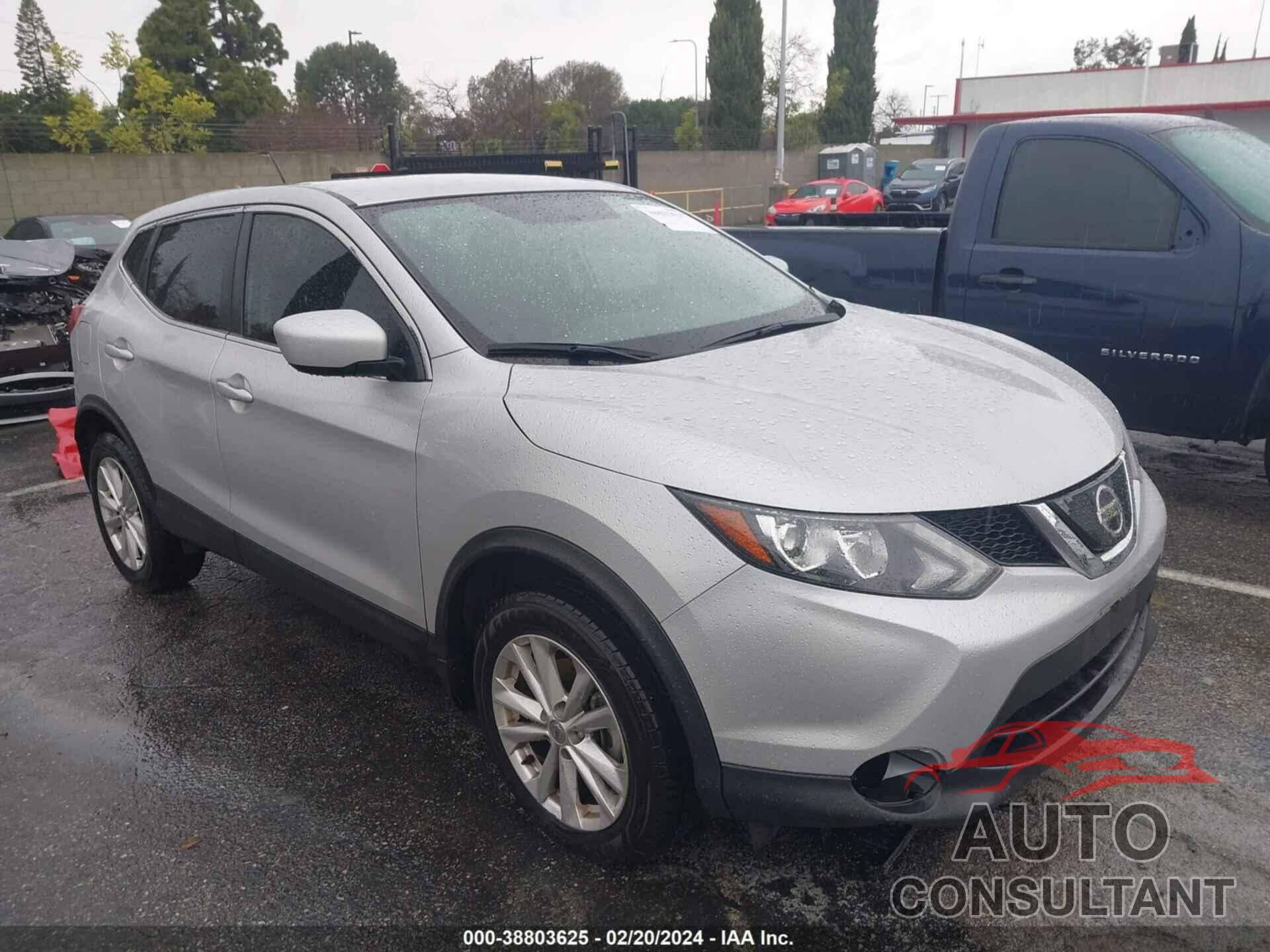 NISSAN ROGUE SPORT 2018 - JN1BJ1CP8JW194718