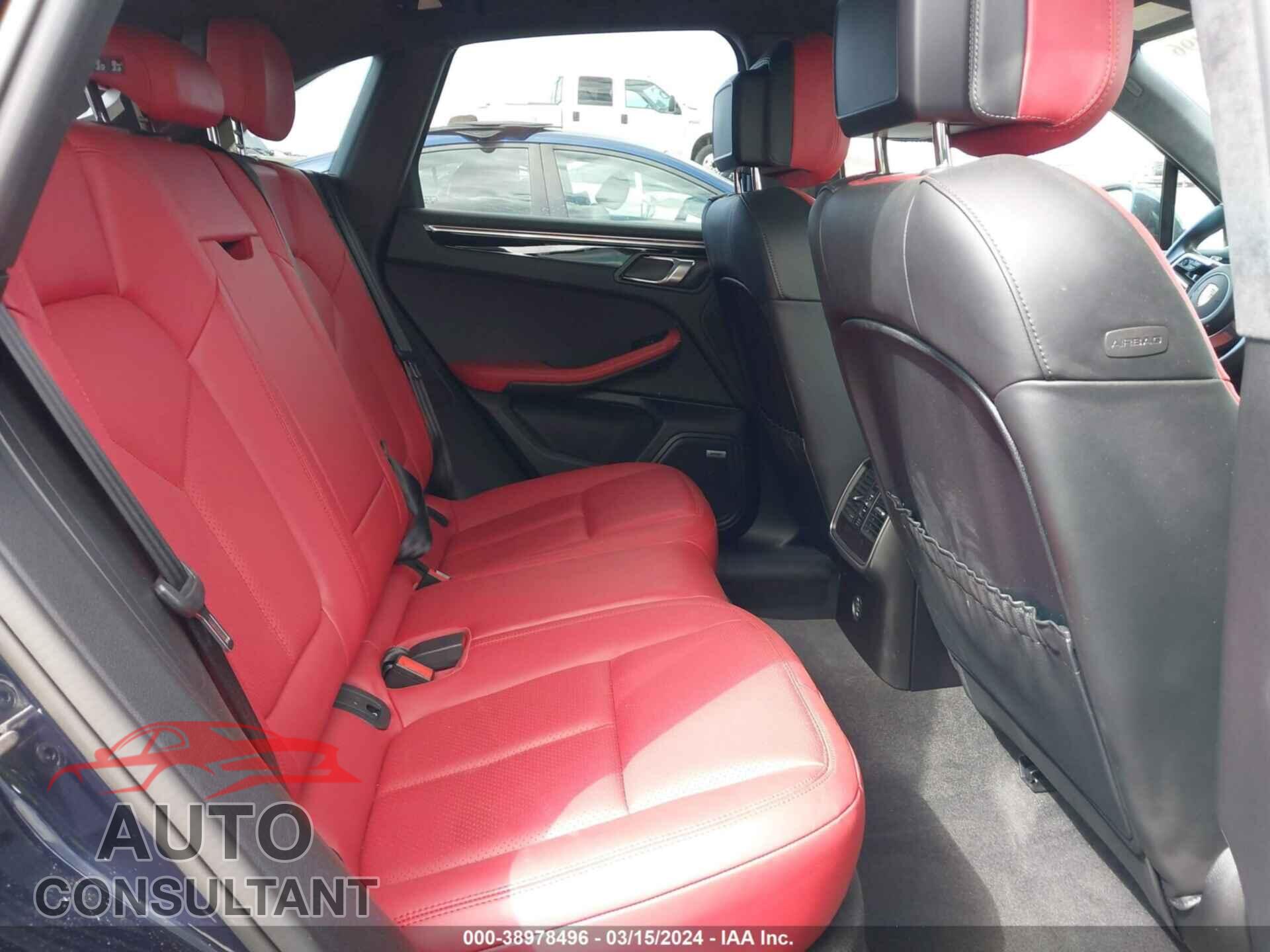 PORSCHE MACAN 2018 - WP1AF2A58JLB71666