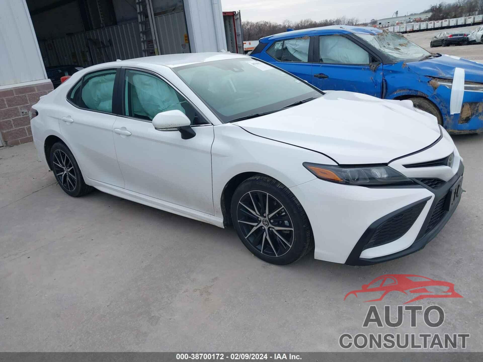 TOYOTA CAMRY 2024 - 4T1G11AK8RU867181
