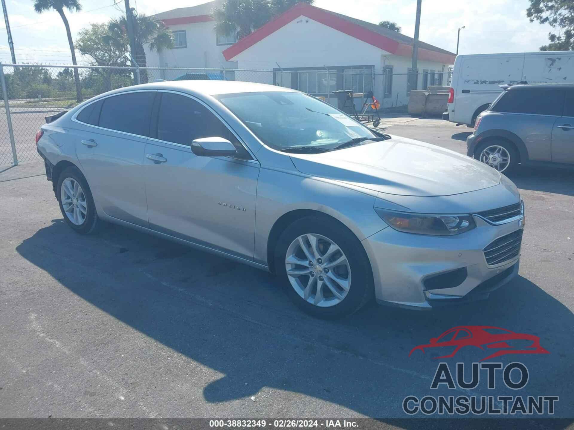 CHEVROLET MALIBU 2017 - 1G1ZE5ST8HF109336