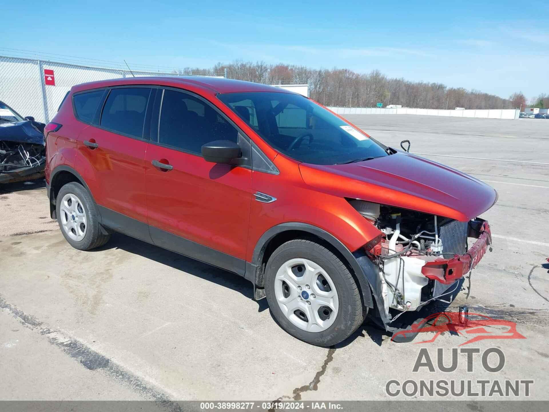 FORD ESCAPE 2019 - 1FMCU0F73KUB85416