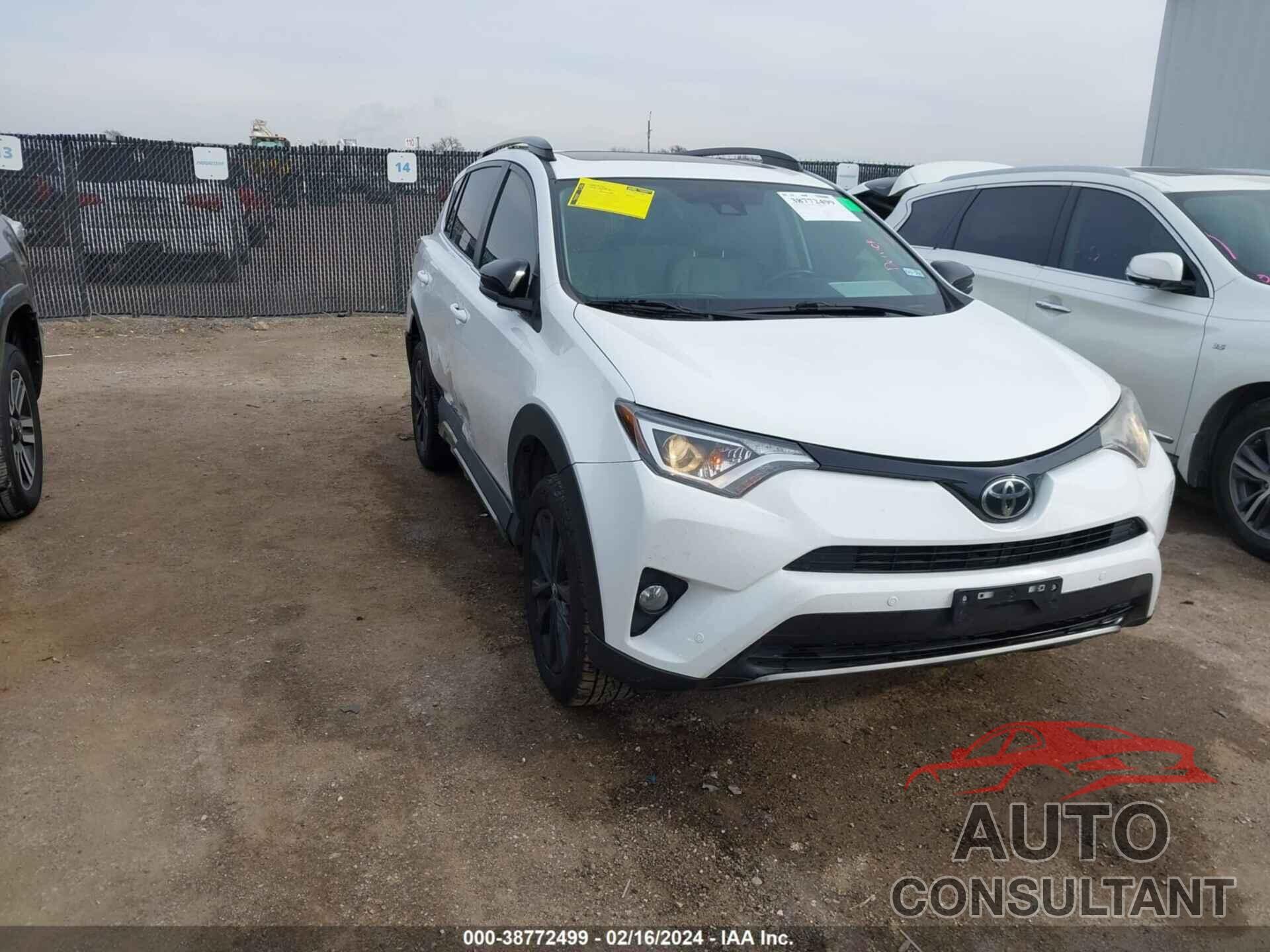 TOYOTA RAV4 2018 - 2T3RFREV8JW724482