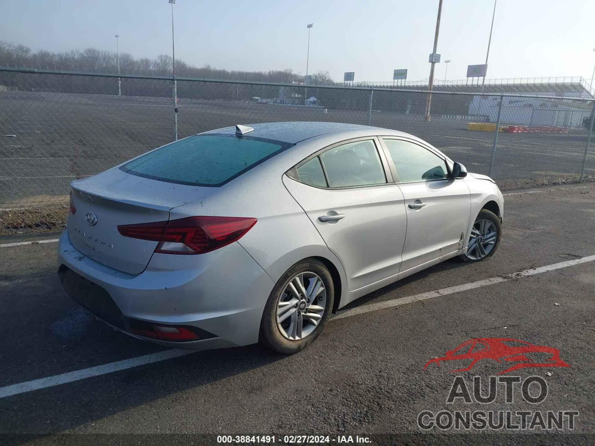 HYUNDAI ELANTRA 2020 - KMHD84LF4LU099545