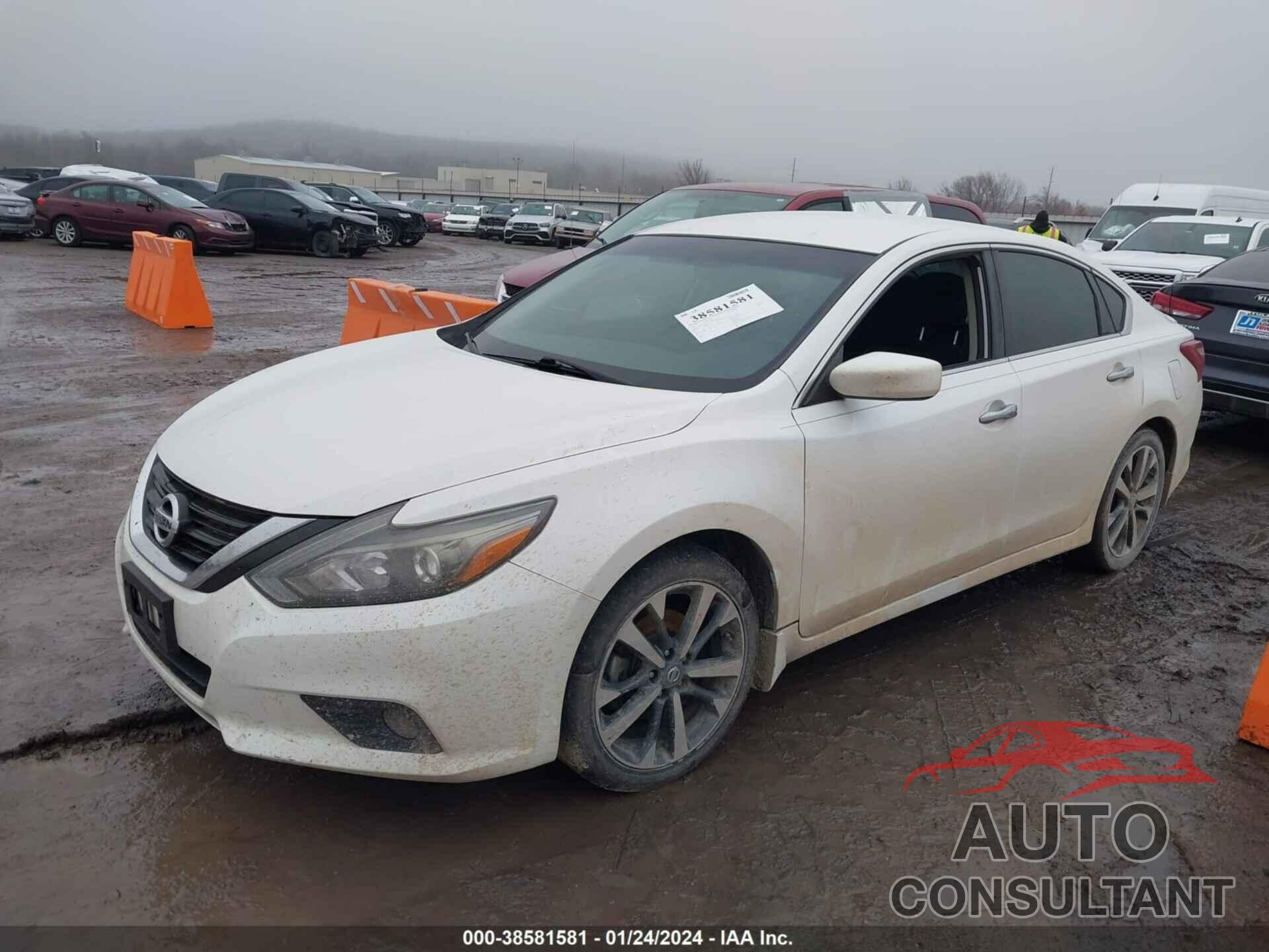 NISSAN ALTIMA 2017 - 1N4AL3AP5HN345652