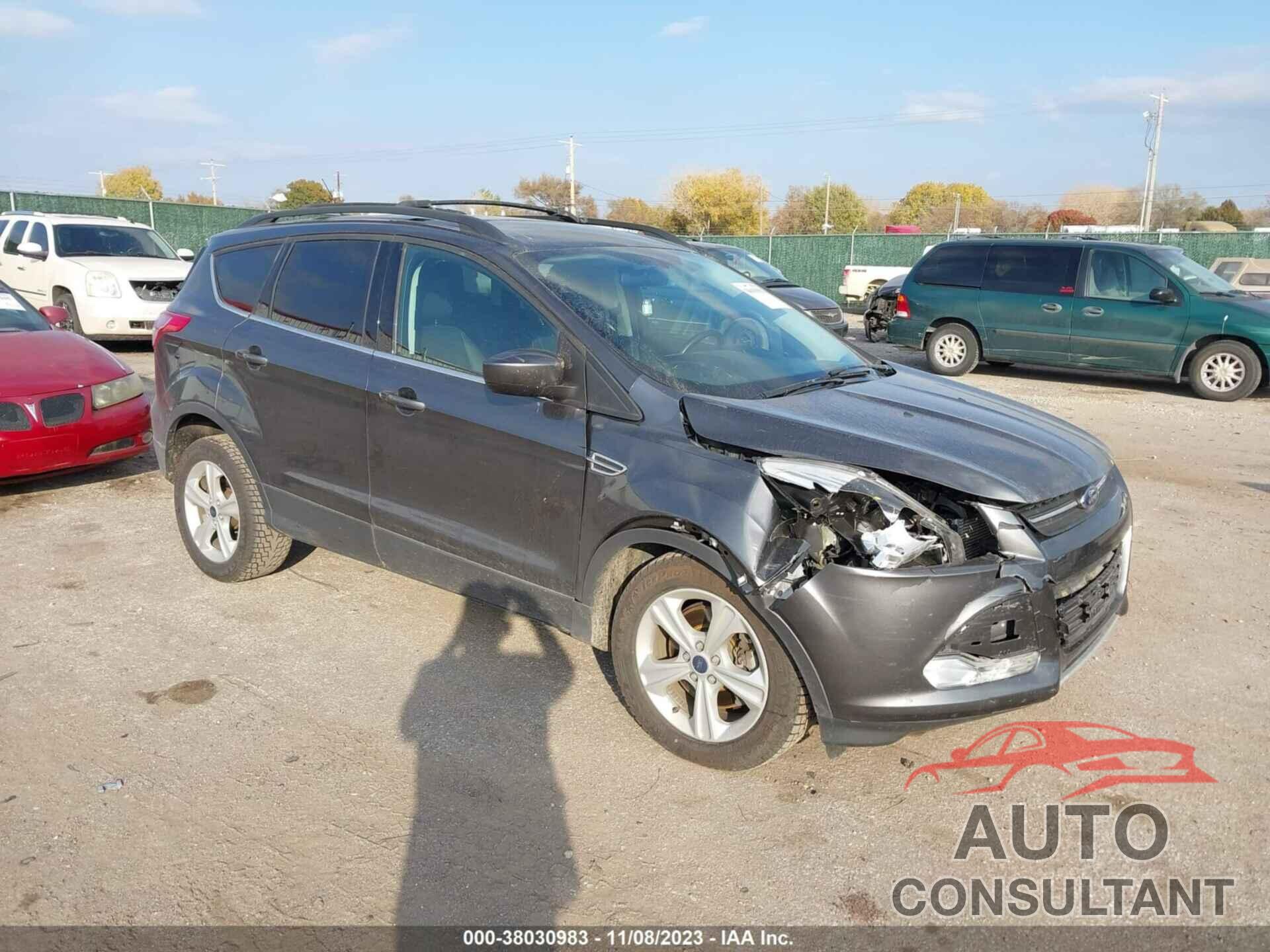 FORD ESCAPE 2016 - 1FMCU9G95GUC48592