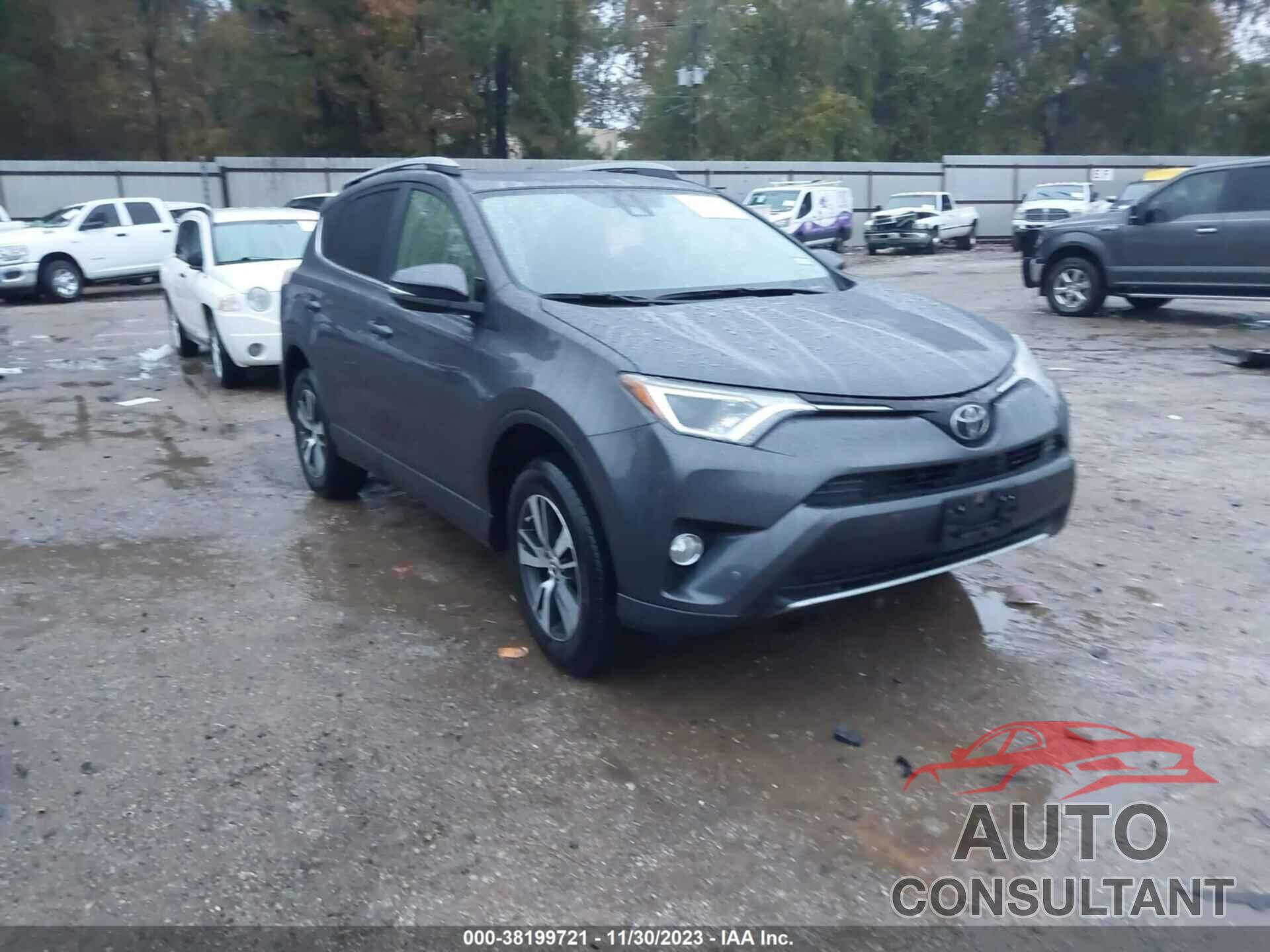 TOYOTA RAV4 2018 - JTMWFREV2JJ172320