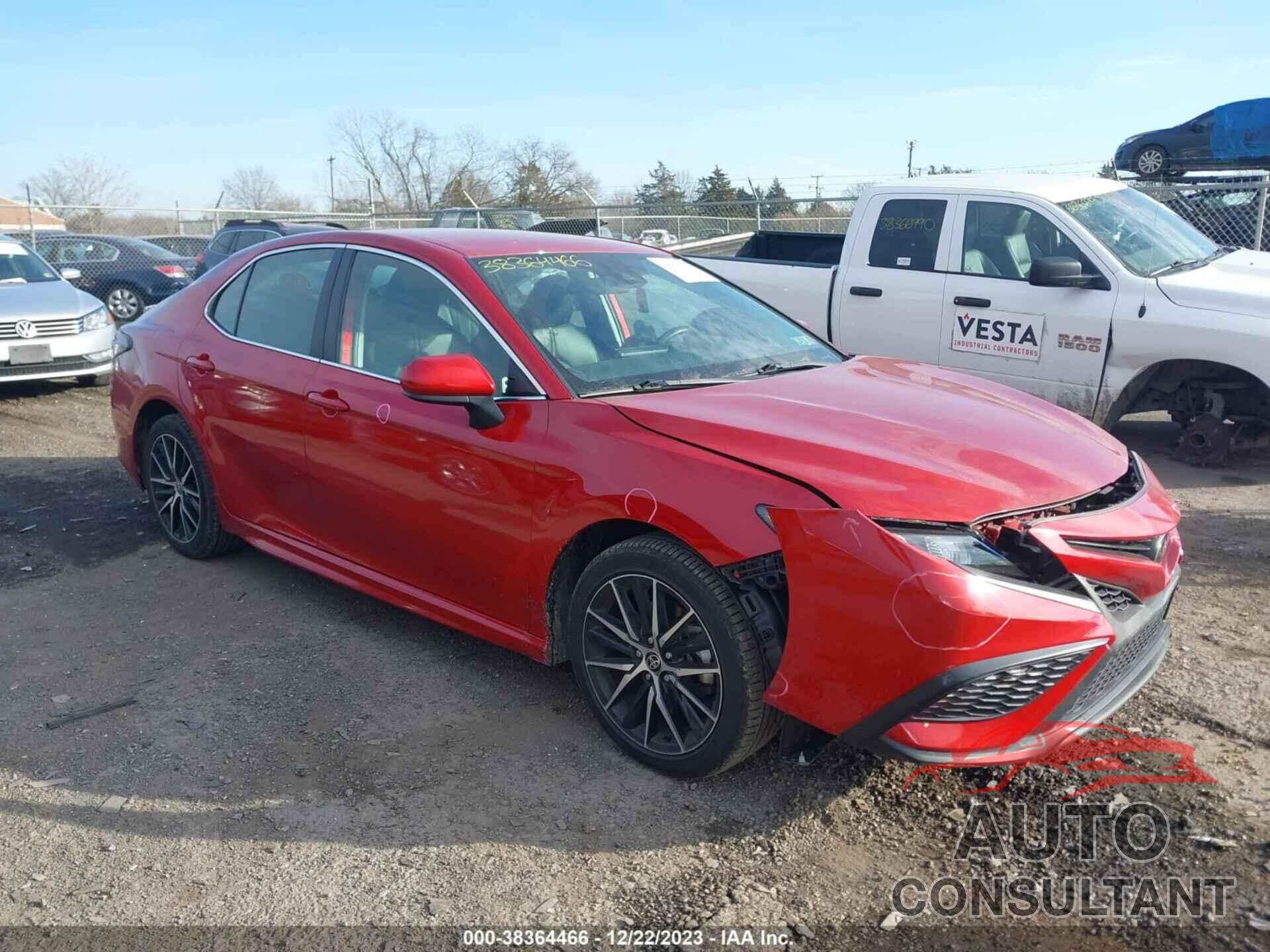 TOYOTA CAMRY 2021 - 4T1G11AK2MU464595
