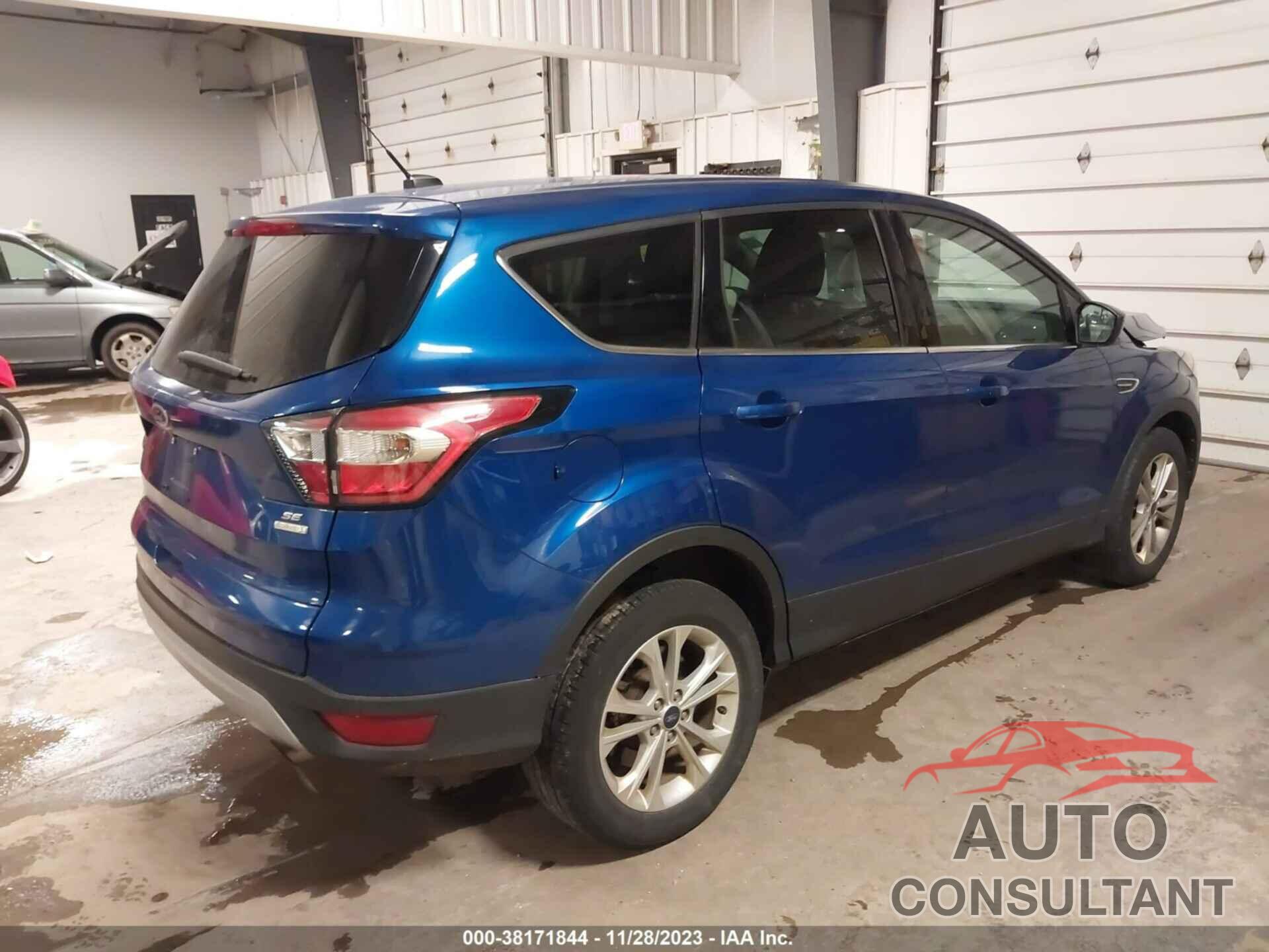 FORD ESCAPE 2017 - 1FMCU0GD7HUA99751