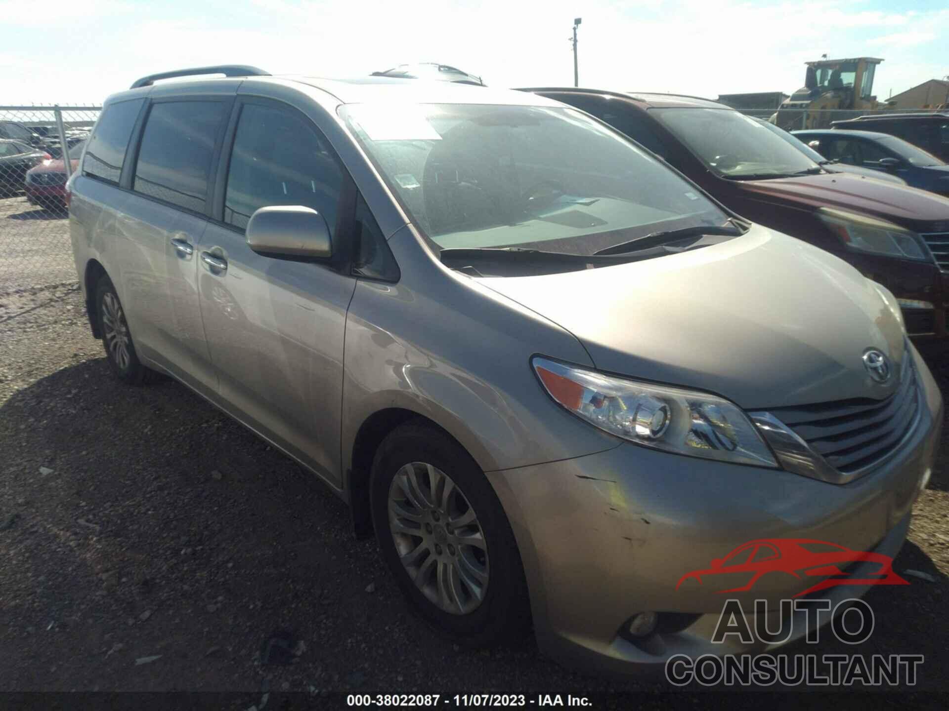 TOYOTA SIENNA 2017 - 5TDYZ3DC0HS813717