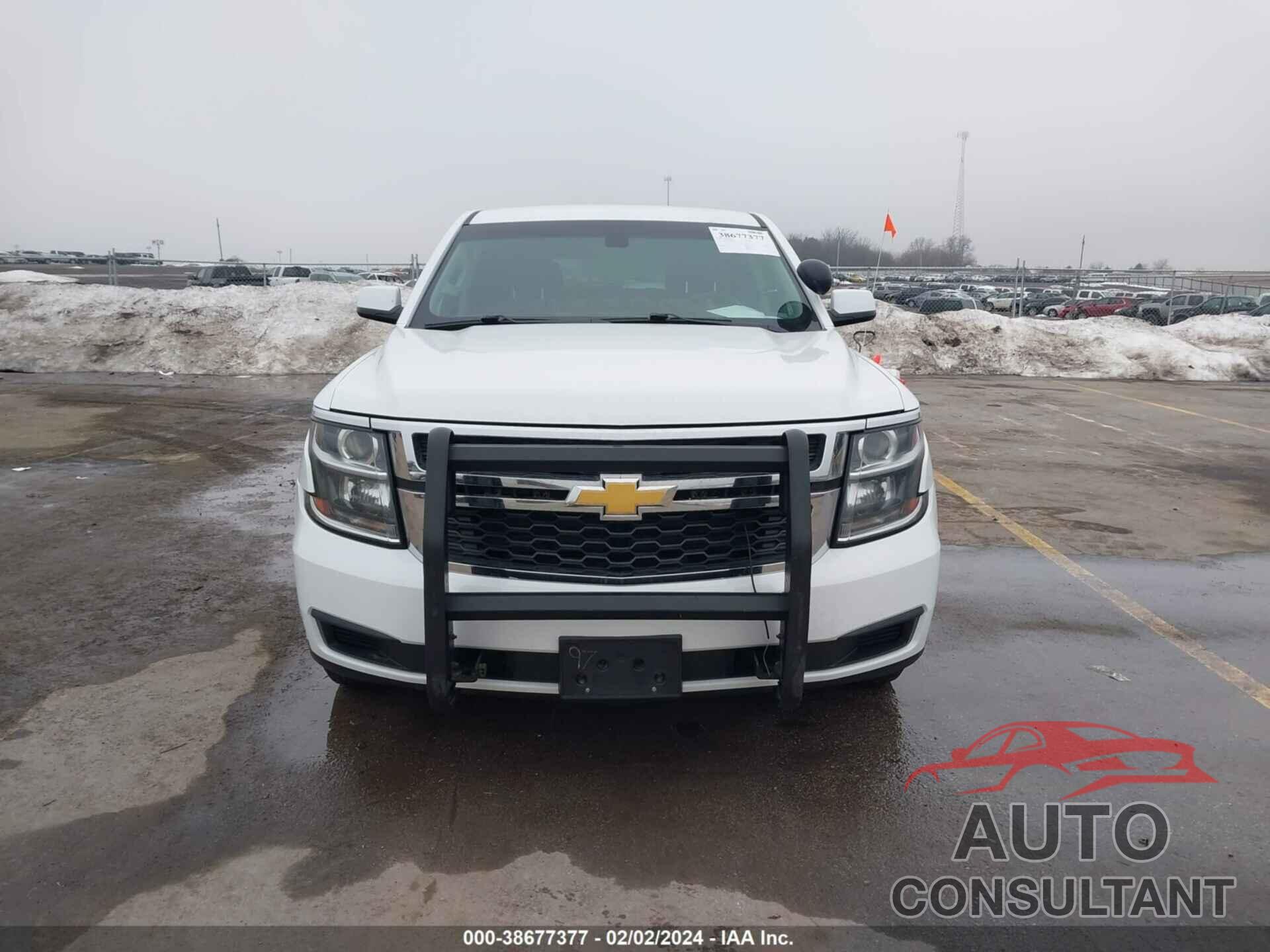 CHEVROLET TAHOE 2018 - 1GNSKDEC3JR243626