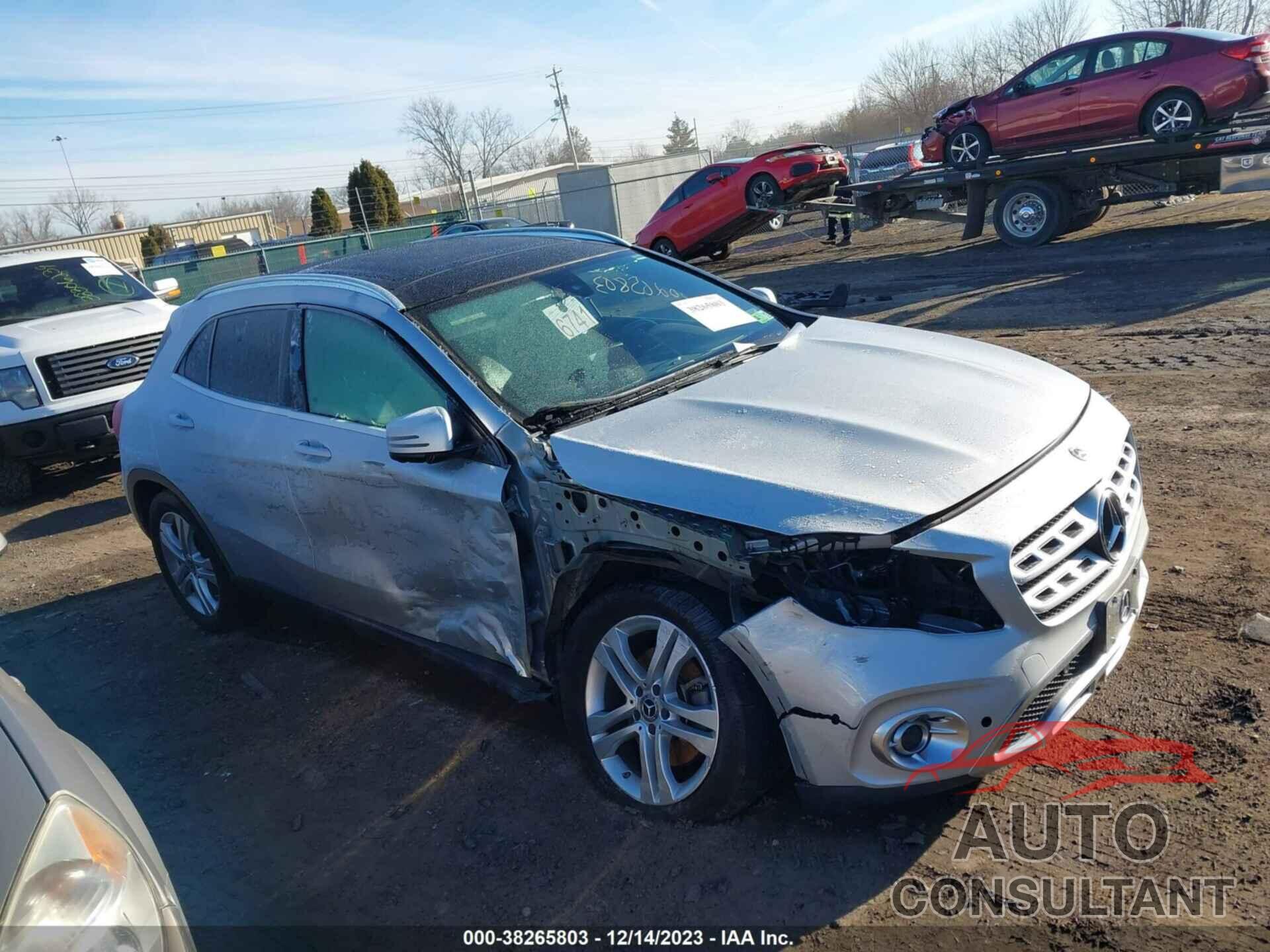 MERCEDES-BENZ GLA 250 2019 - WDCTG4EB2KU014563