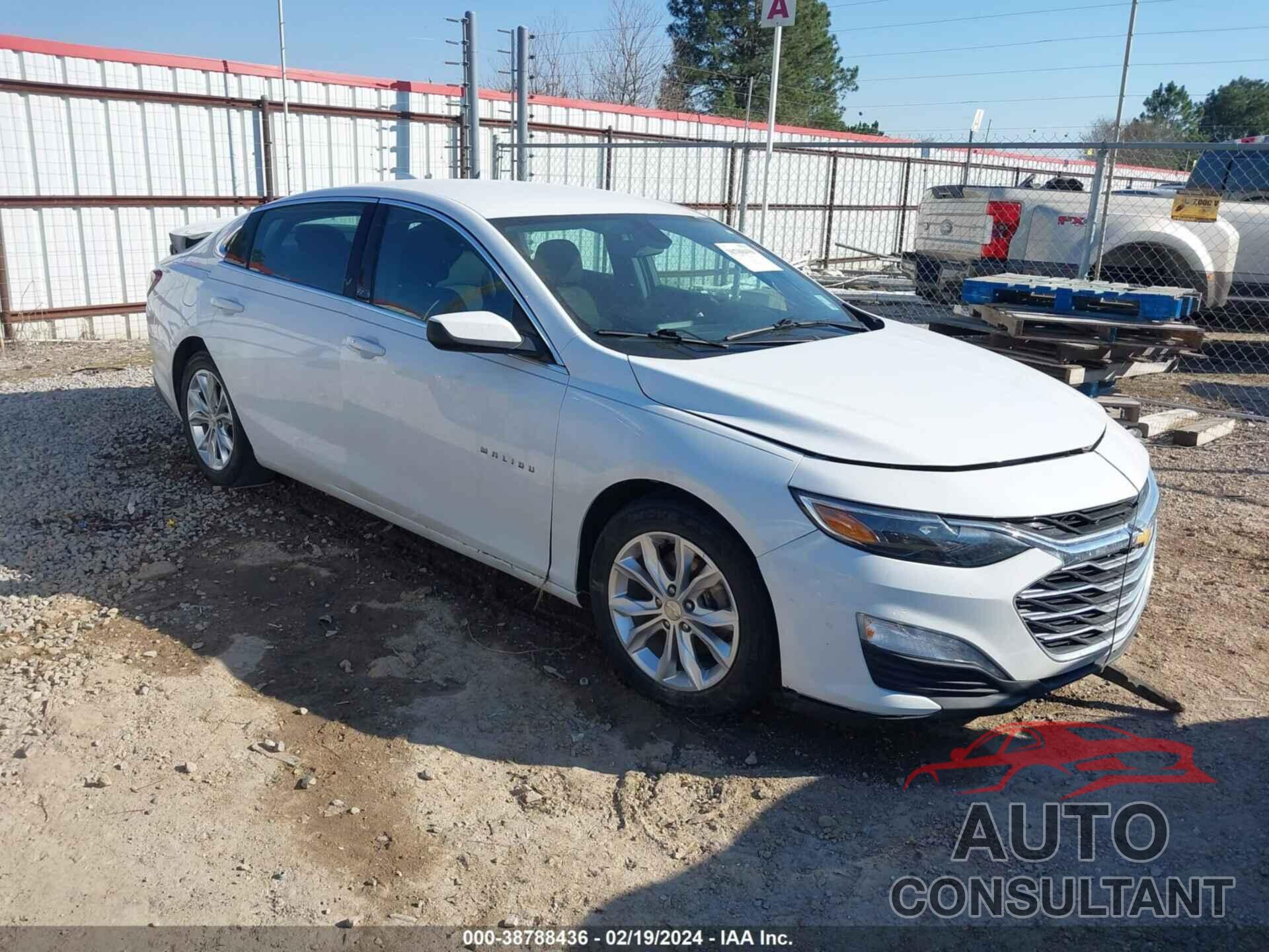 CHEVROLET MALIBU 2020 - 1G1ZD5ST8LF070601