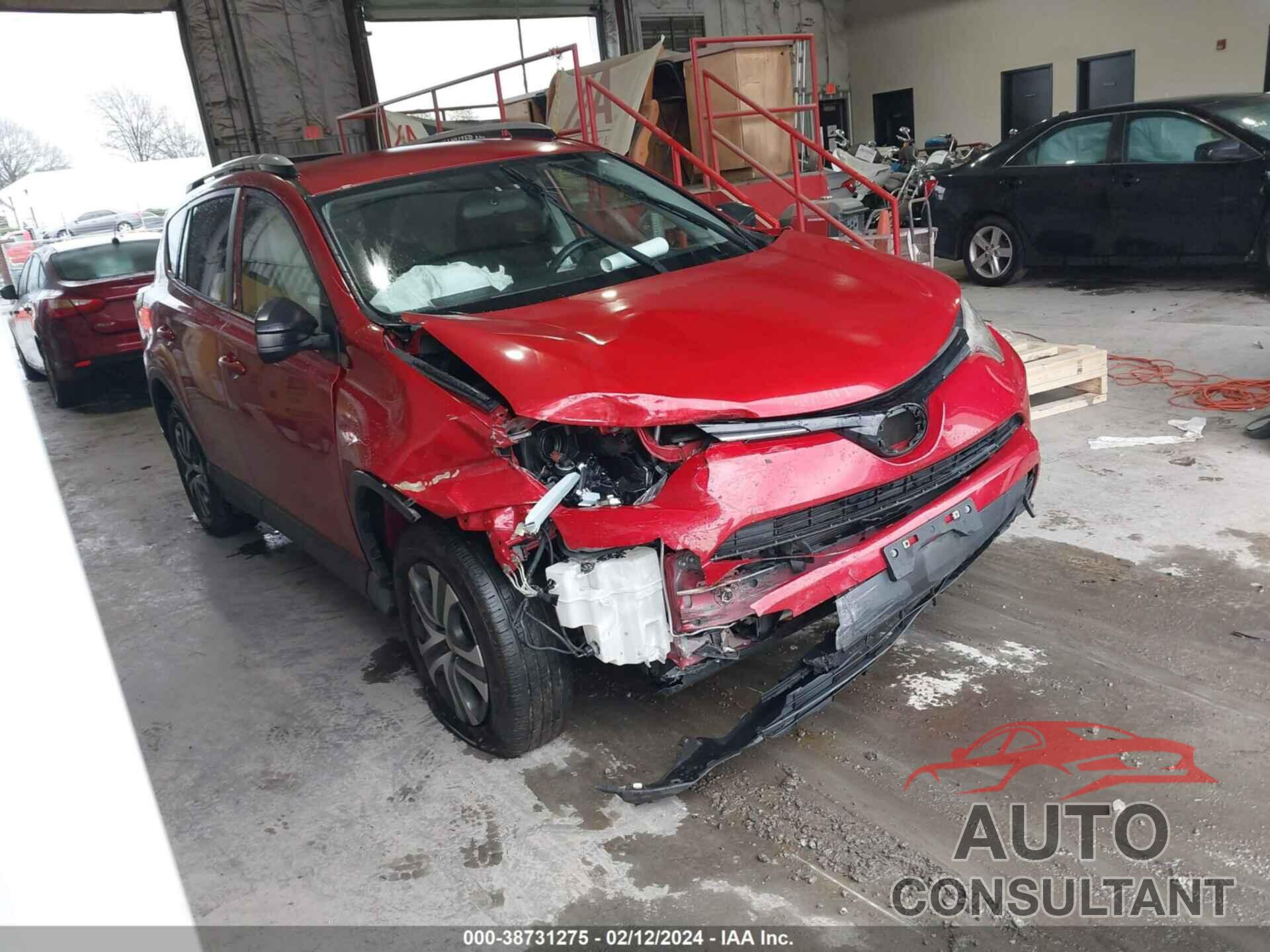 TOYOTA RAV4 2016 - JTMBFREV0GJ062373