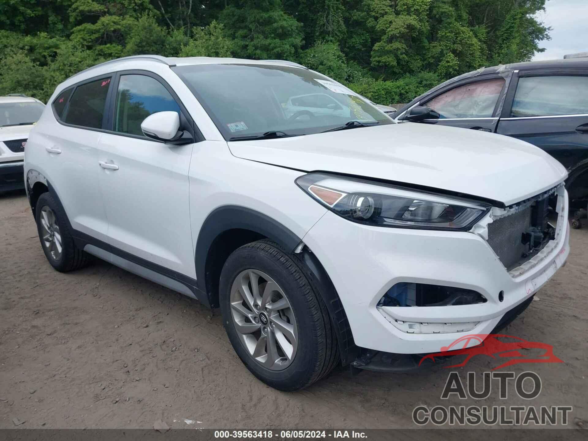 HYUNDAI TUCSON 2018 - KM8J3CA42JU762945