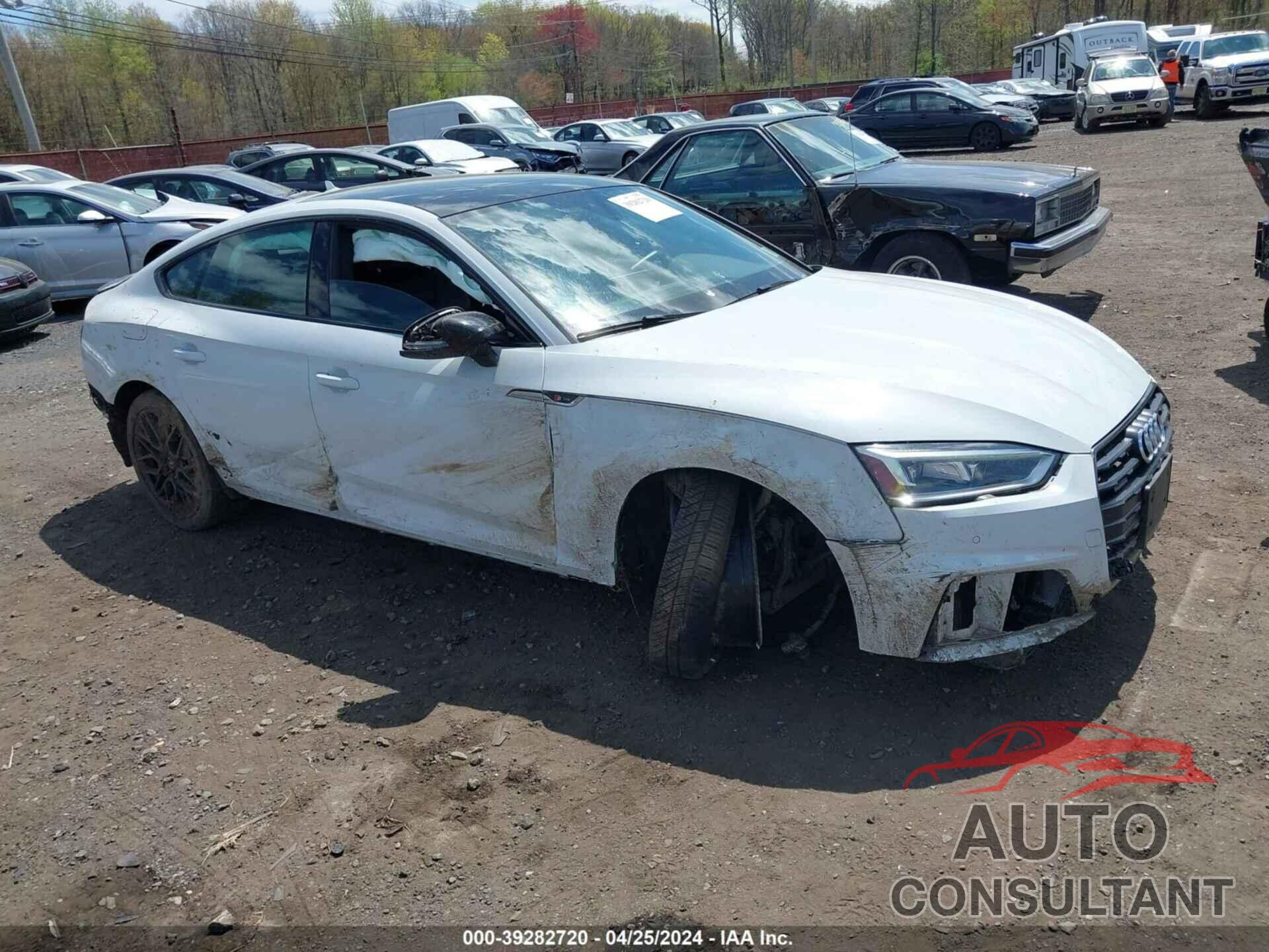 AUDI A5 2019 - WAUENCF58KA078967