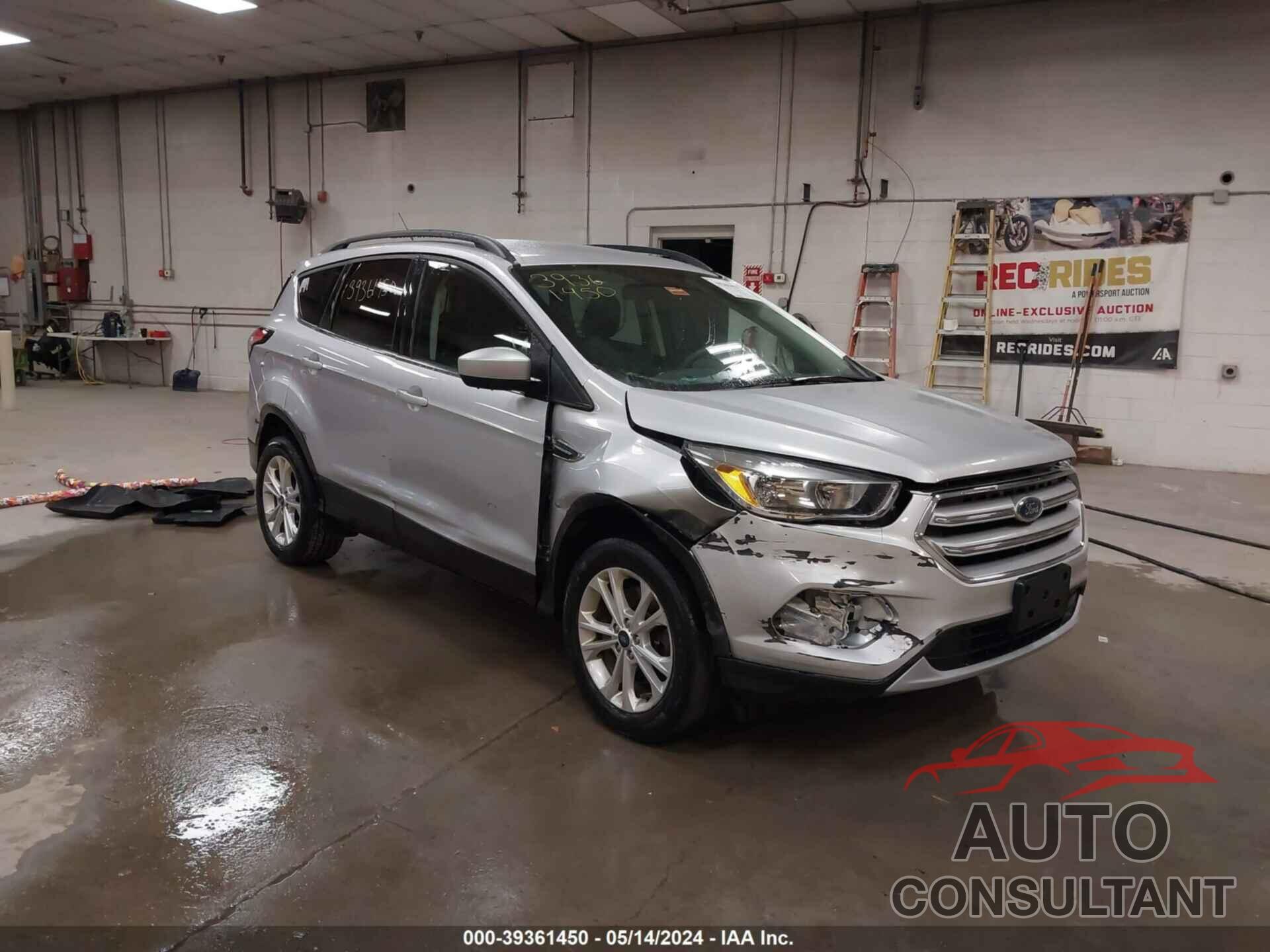 FORD ESCAPE 2018 - 1FMCU9GD9JUD32944