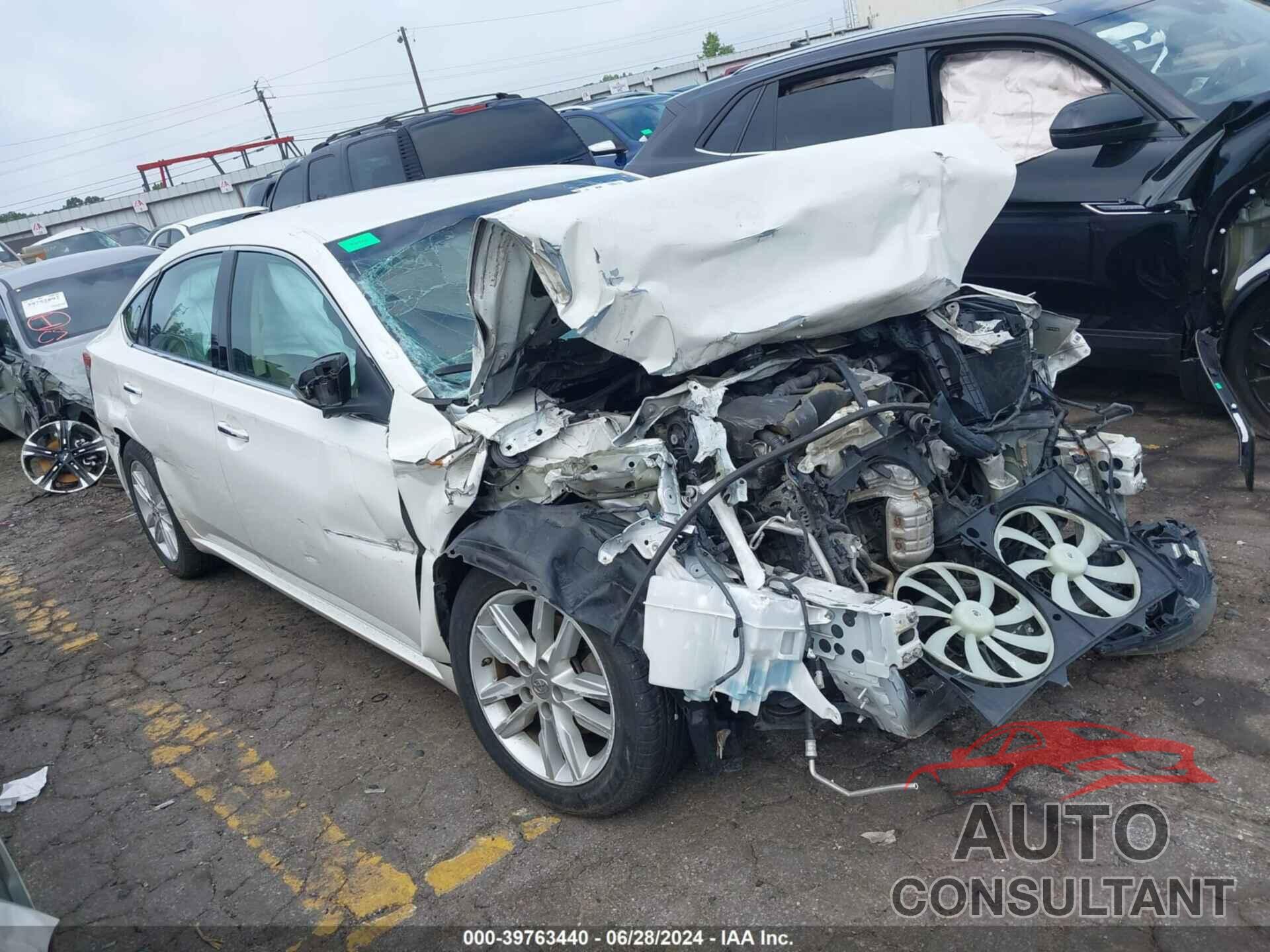 TOYOTA AVALON 2014 - 4T1BK1EB6EU100831