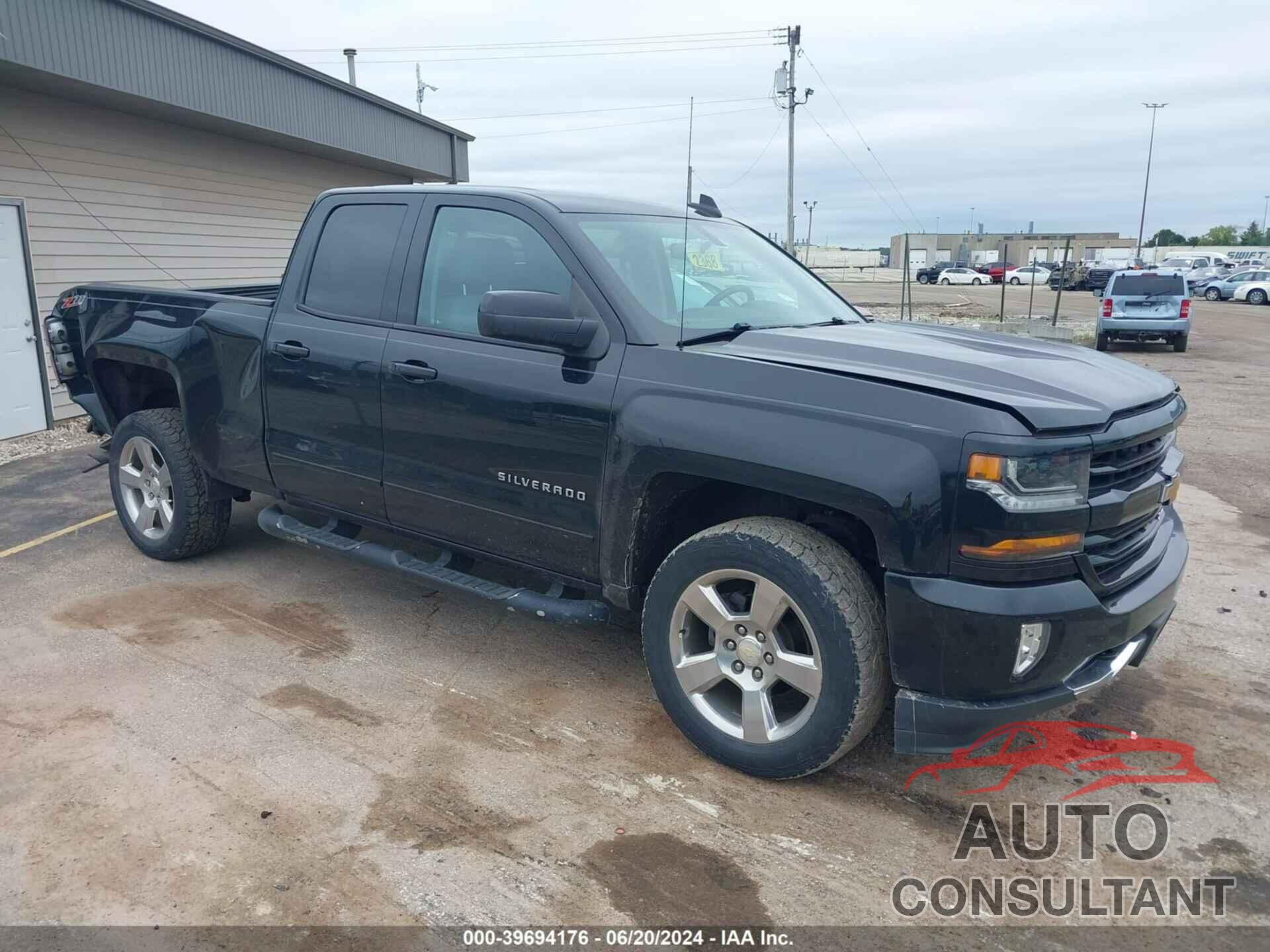 CHEVROLET SILVERADO 1500 2017 - 1GCVKREC8HZ407949