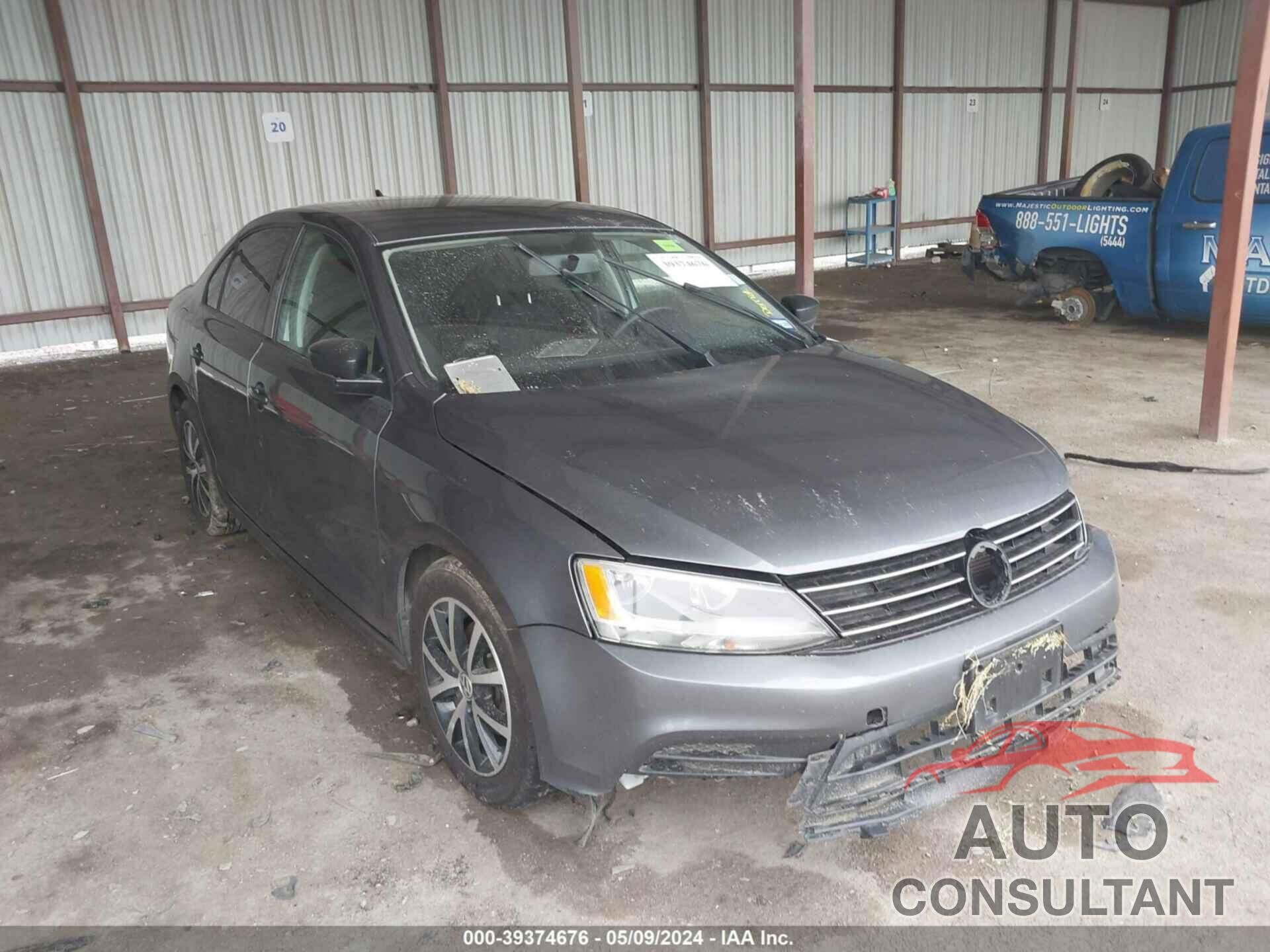 VOLKSWAGEN JETTA 2016 - 3VWD67AJ5GM266652