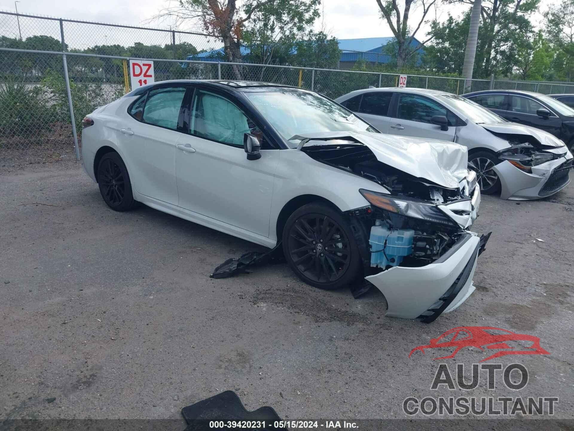 TOYOTA CAMRY 2023 - 4T1K61AK7PU170996