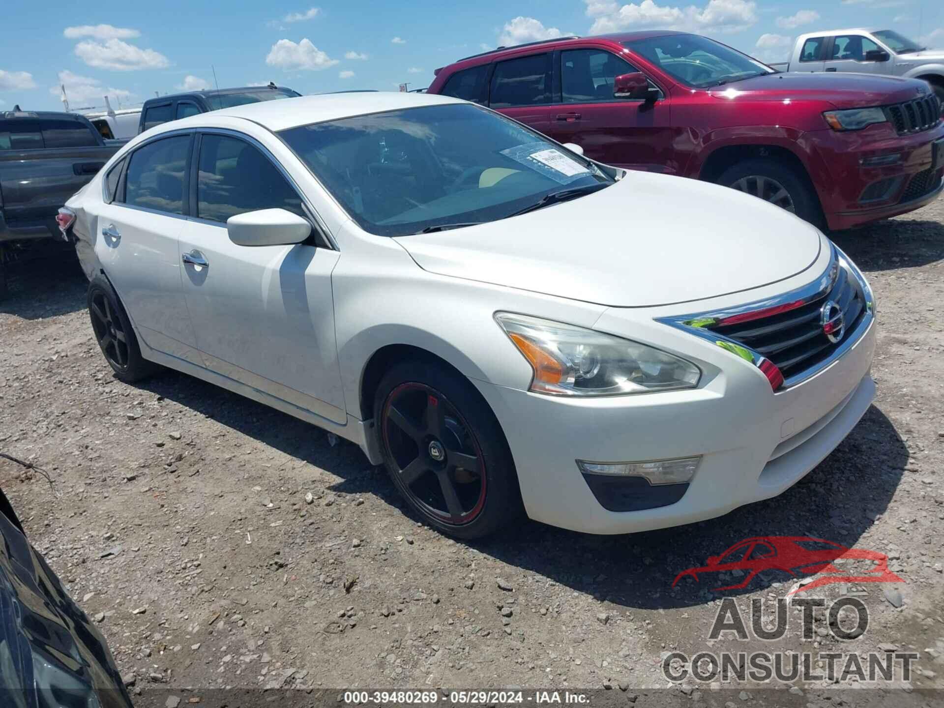 NISSAN ALTIMA 2015 - 1N4AL3AP1FC163729