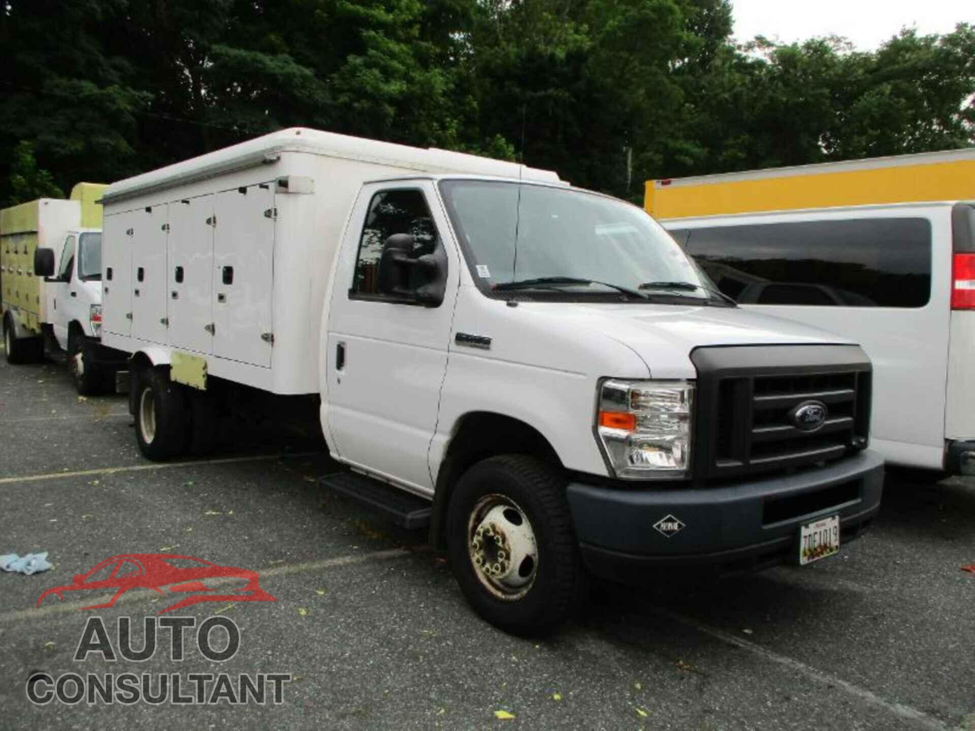 FORD ECONOLINE 2017 - 1FDXE4FS2HDC68631