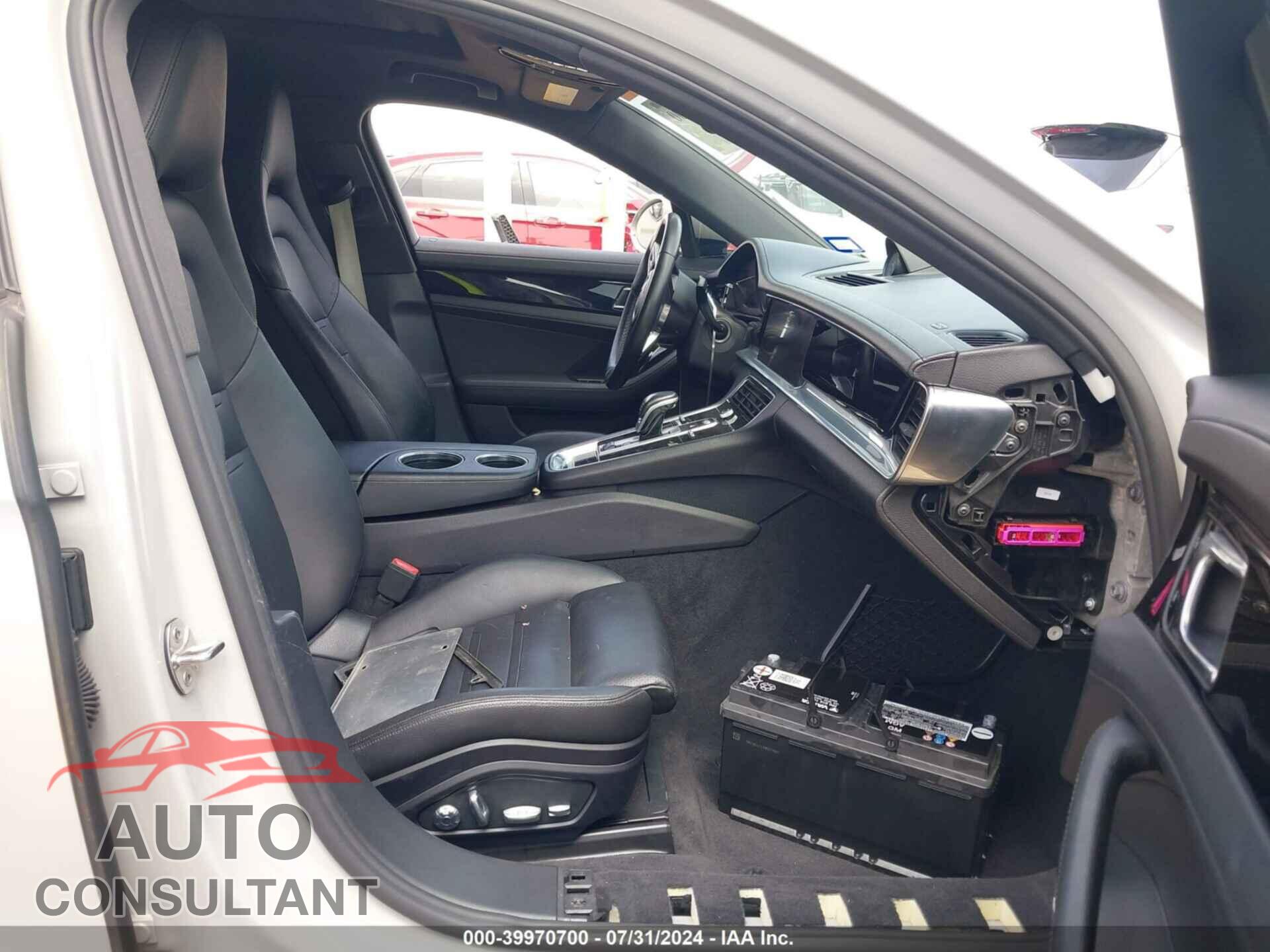 PORSCHE PANAMERA 2017 - WP0AA2A71HL100806