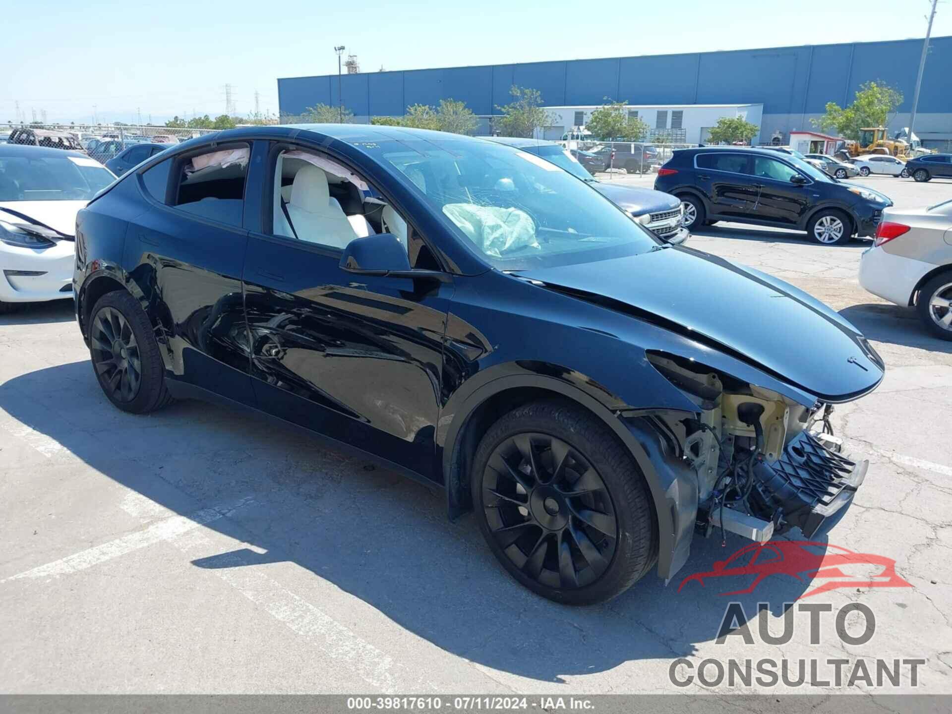 TESLA MODEL Y 2023 - 7SAYGDEE4PF753832