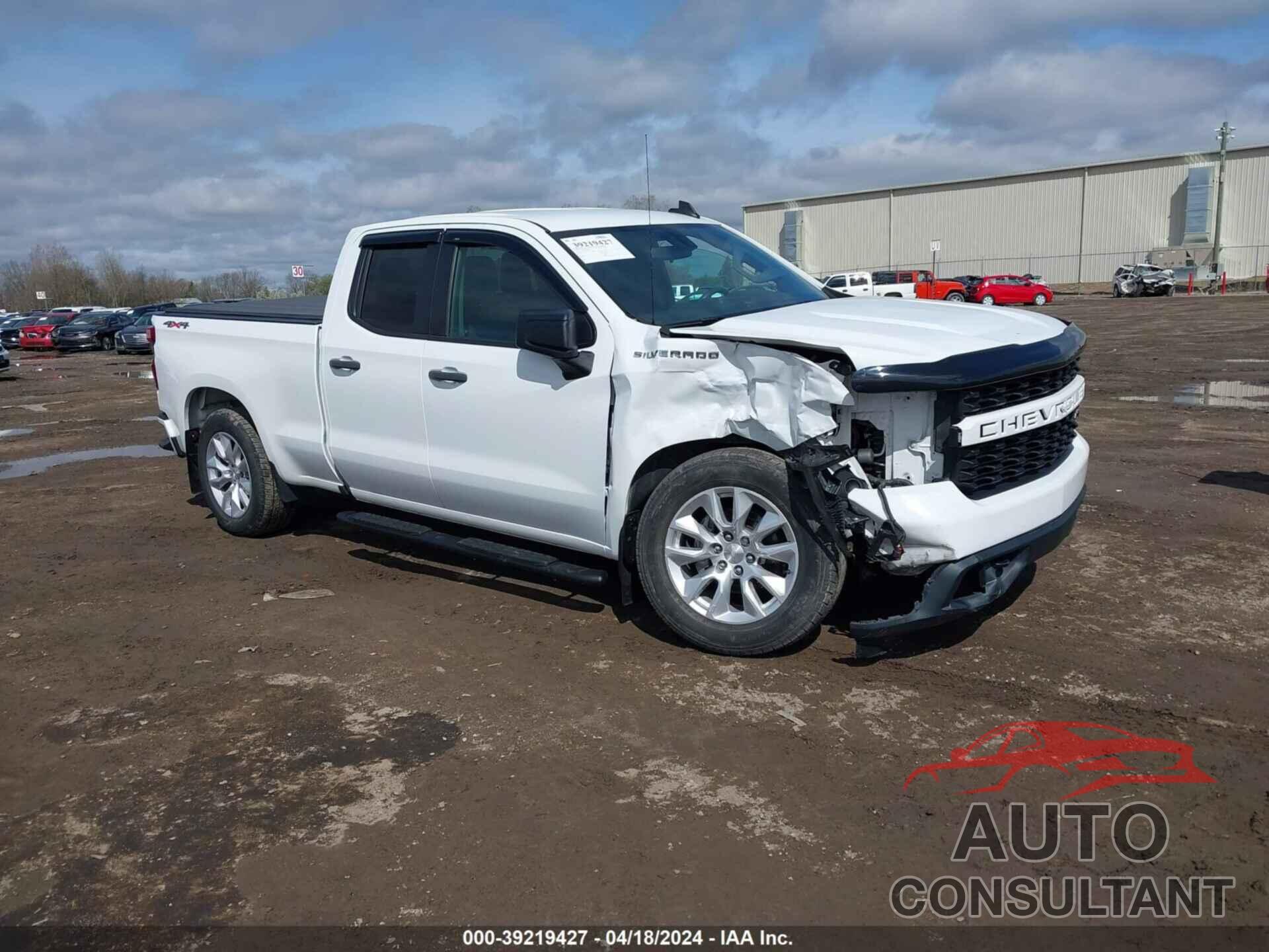 CHEVROLET SILVERADO 1500 2019 - 1GCRYBEF5KZ256559