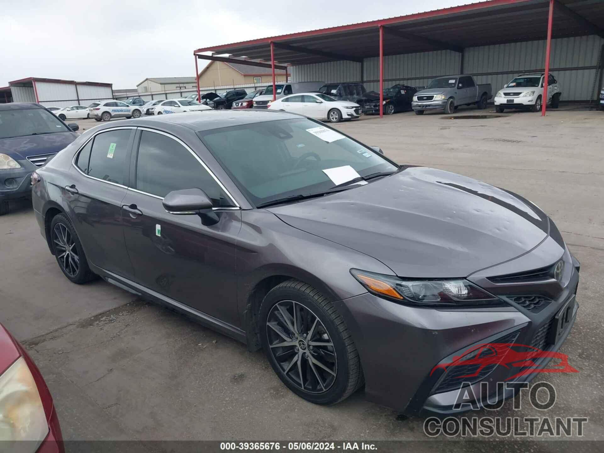 TOYOTA CAMRY 2022 - 4T1T11AK7NU629217
