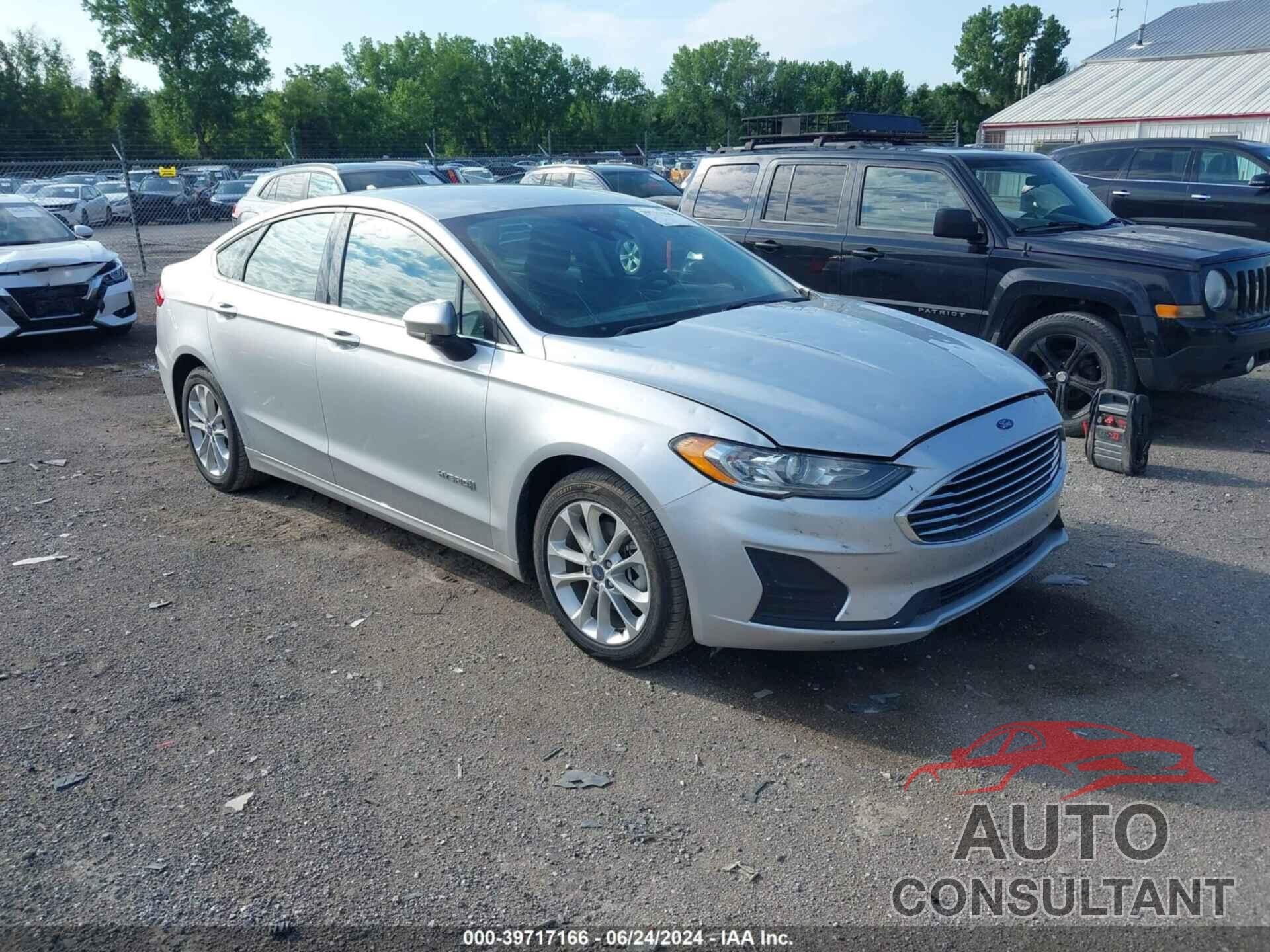 FORD FUSION HYBRID 2019 - 3FA6P0LU0KR225628