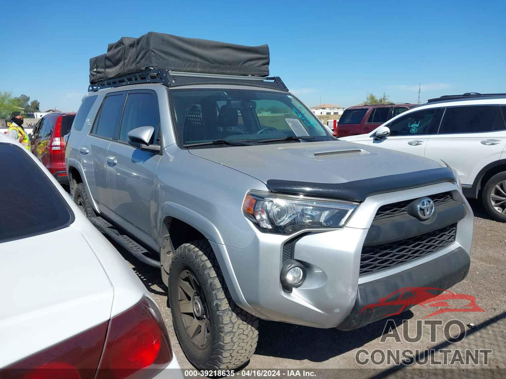 TOYOTA 4RUNNER 2018 - JTEBU5JR1J5585923