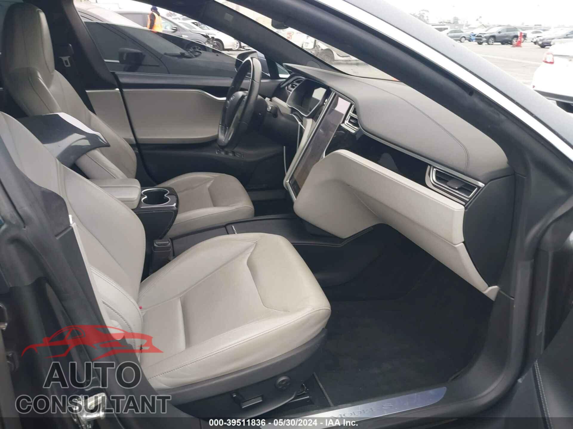 TESLA MODEL S 2016 - 5YJSA1E41GF146636