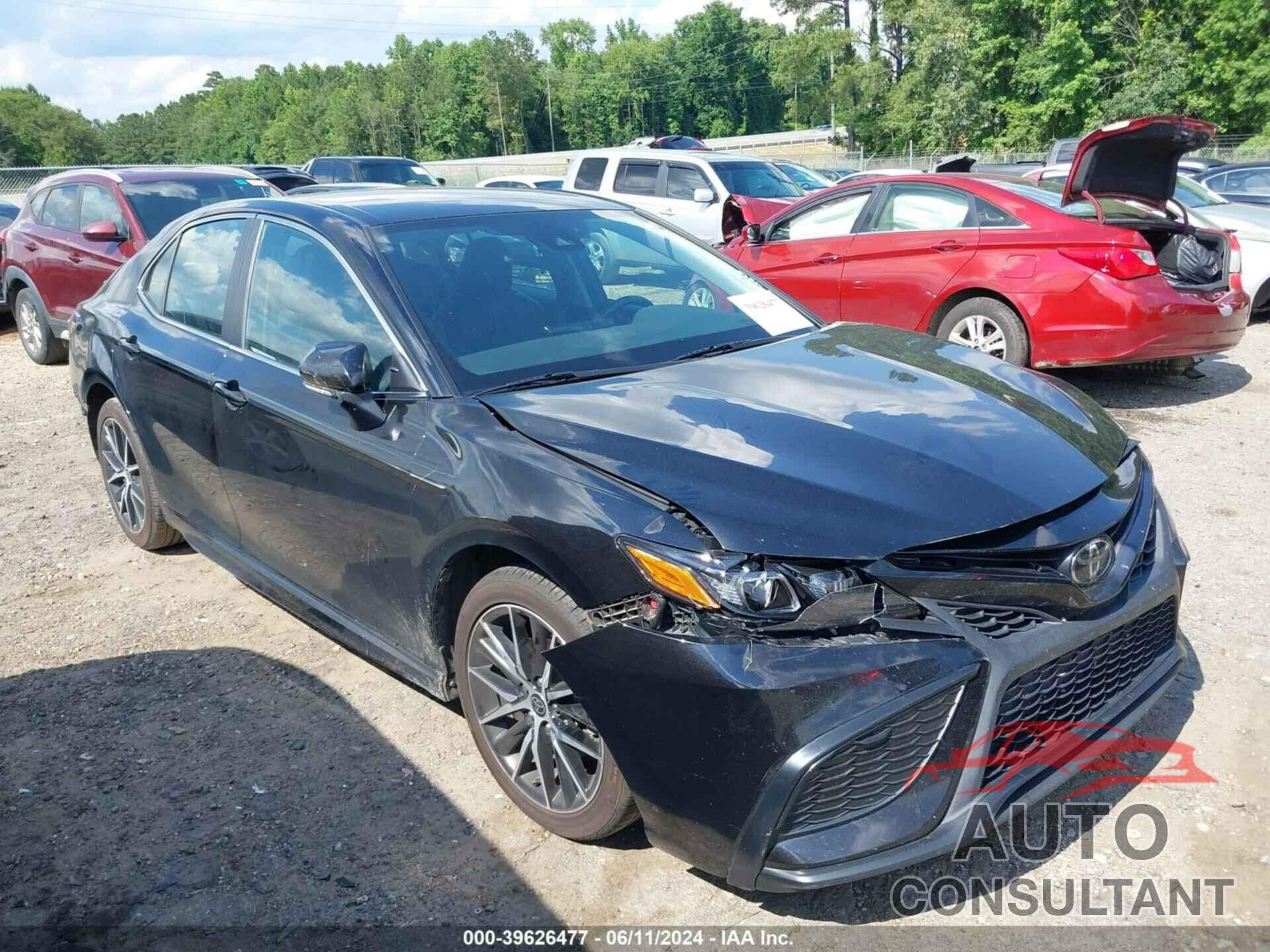 TOYOTA CAMRY 2022 - 4T1G11AK6NU653686