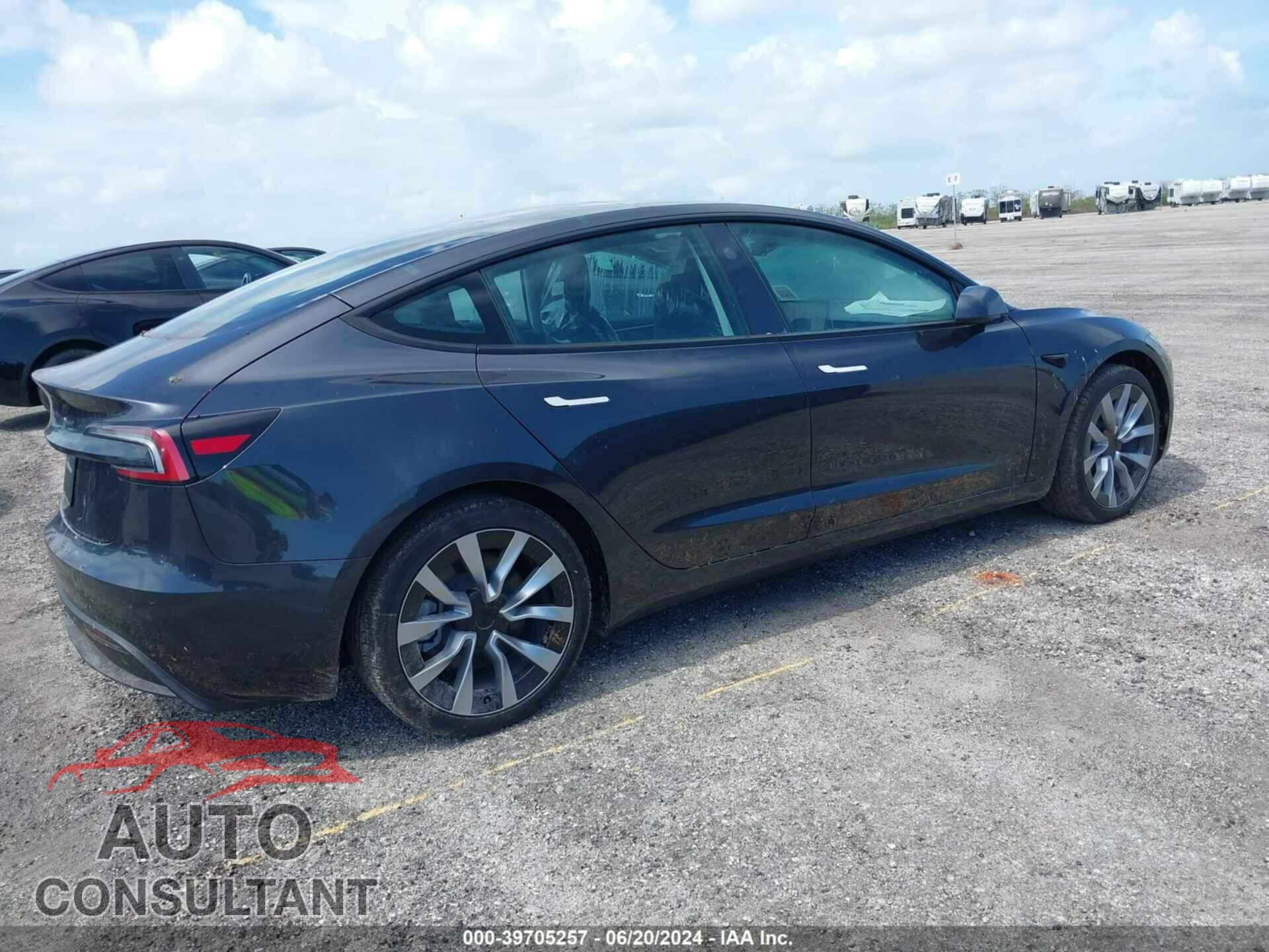 TESLA MODEL 3 2024 - 5YJ3E1EA2RF751041