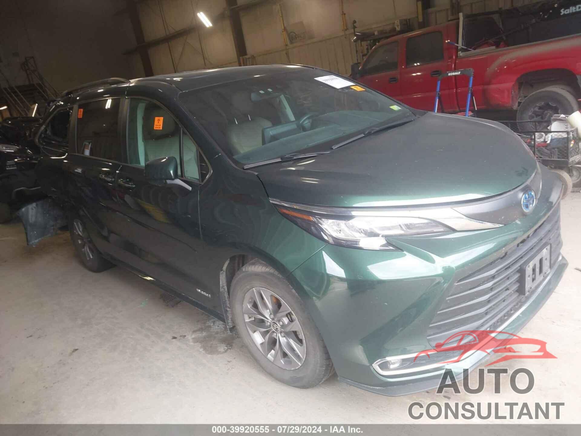 TOYOTA SIENNA 2021 - 5TDJSKFC2MS006610