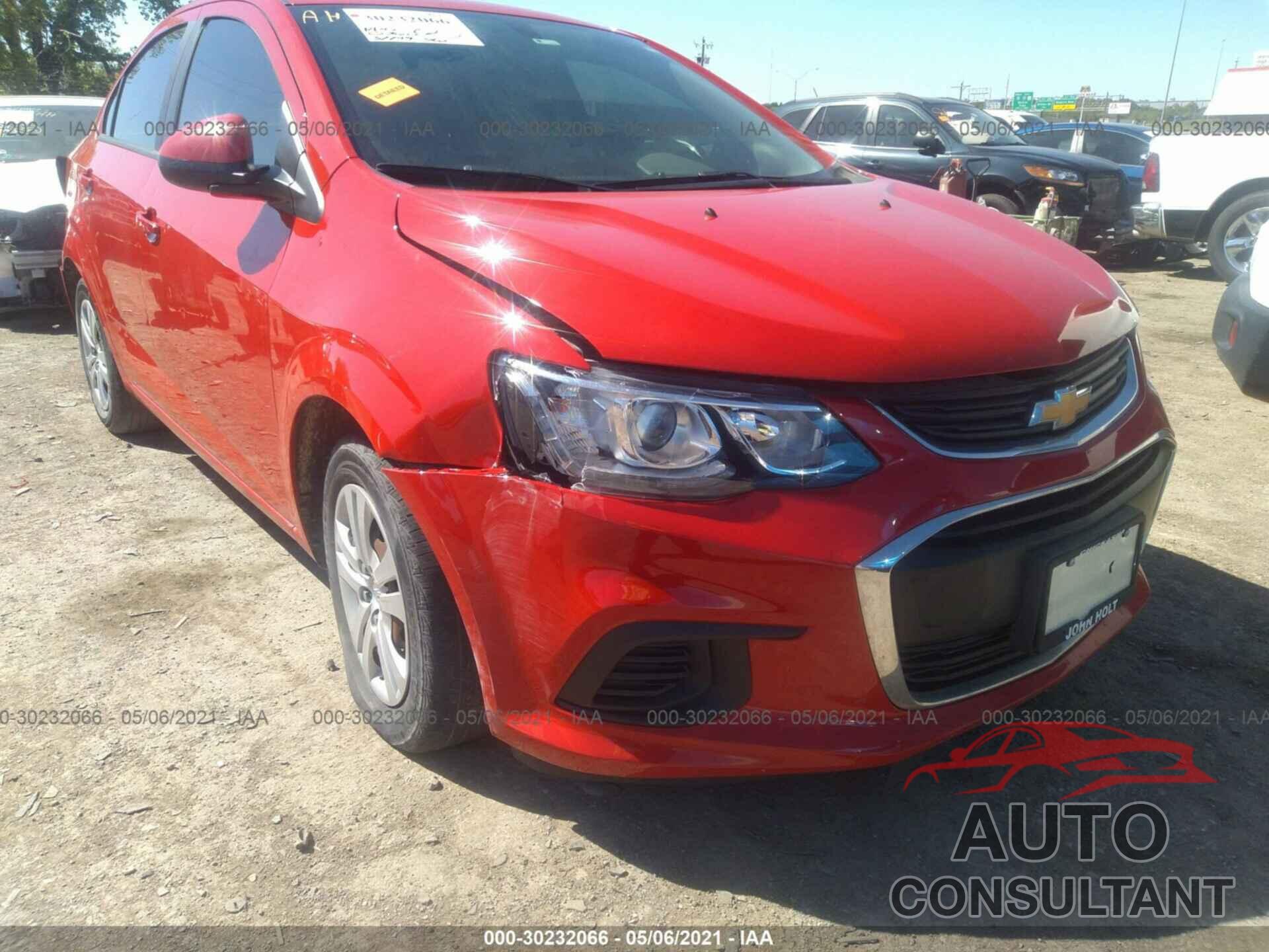 CHEVROLET SONIC 2017 - 1G1JB5SH4H4167540