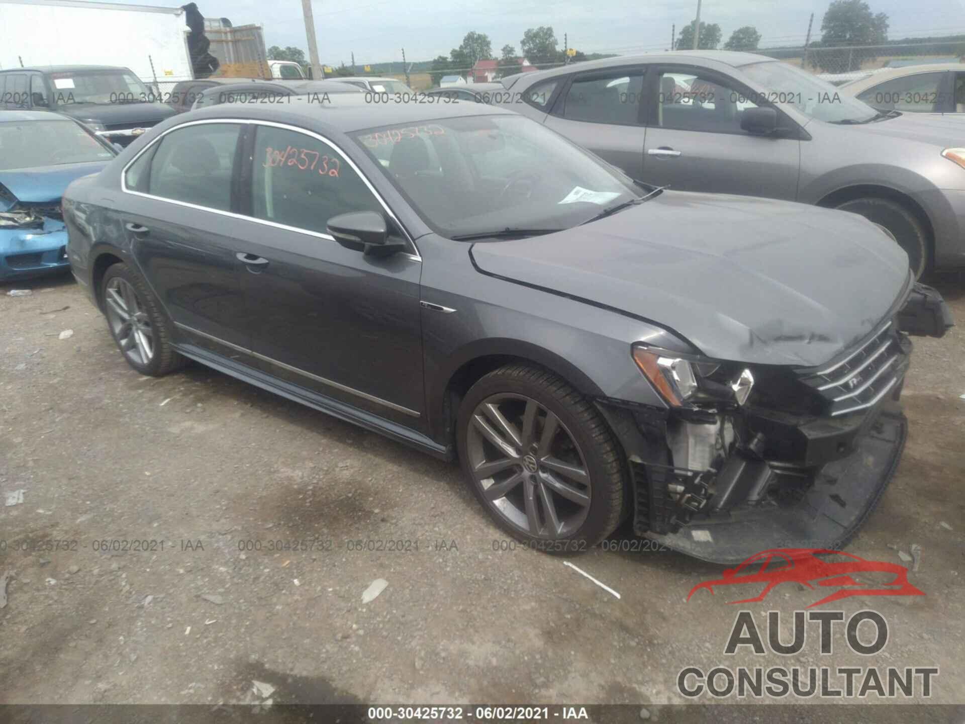 VOLKSWAGEN PASSAT 2017 - 1VWDT7A38HC043860