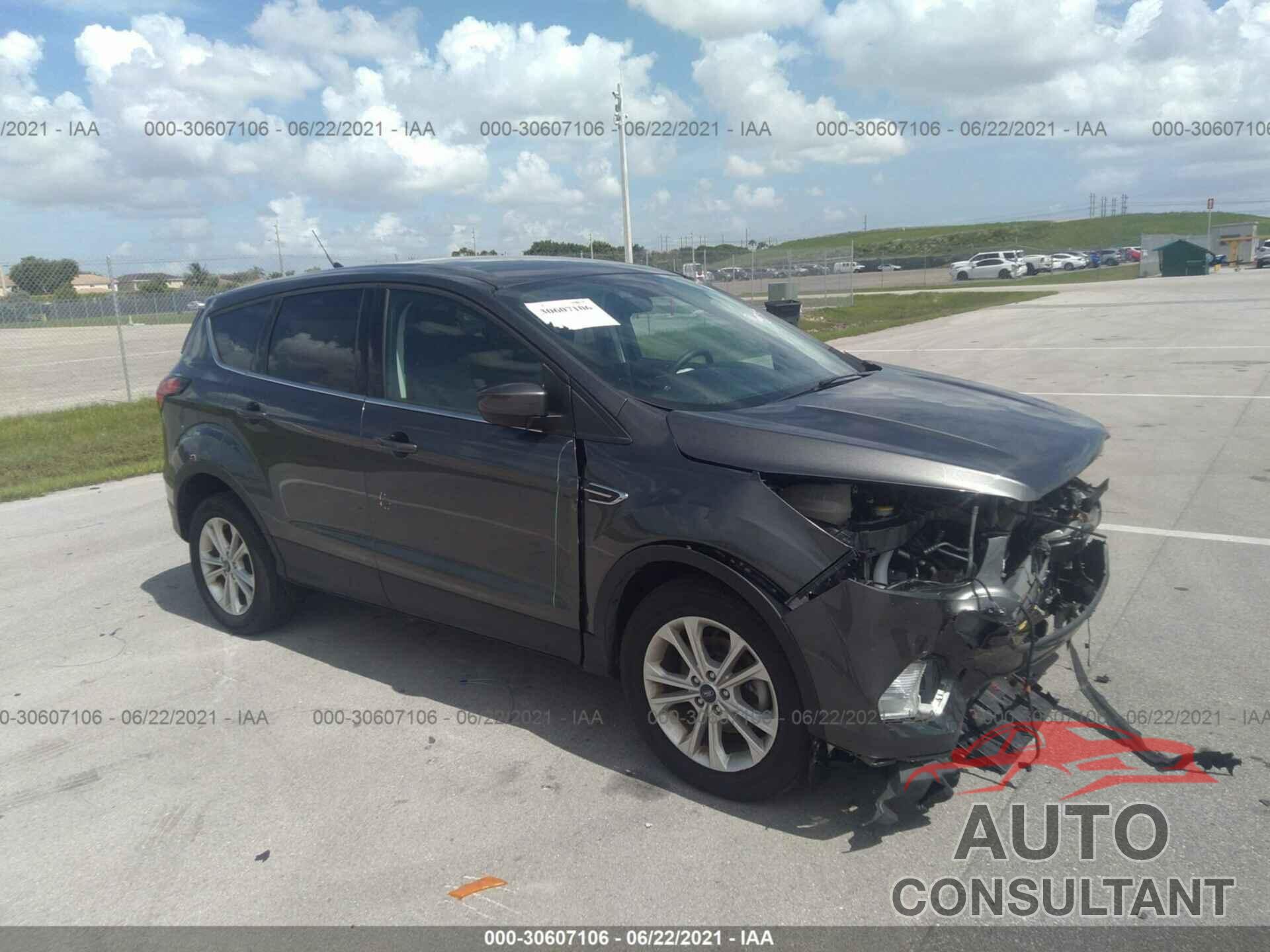 FORD ESCAPE 2019 - 1FMCU0GD5KUB55516