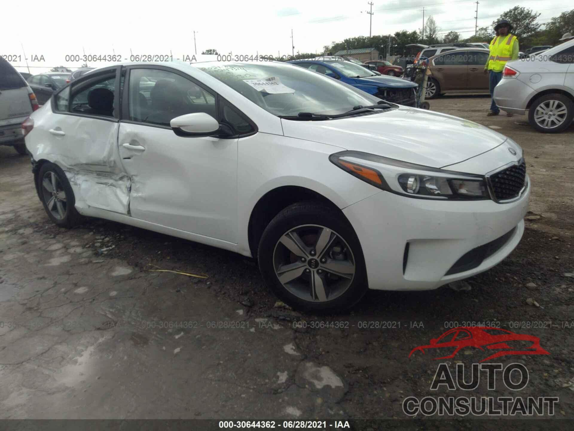 KIA FORTE 2018 - 3KPFL4A70JE259312