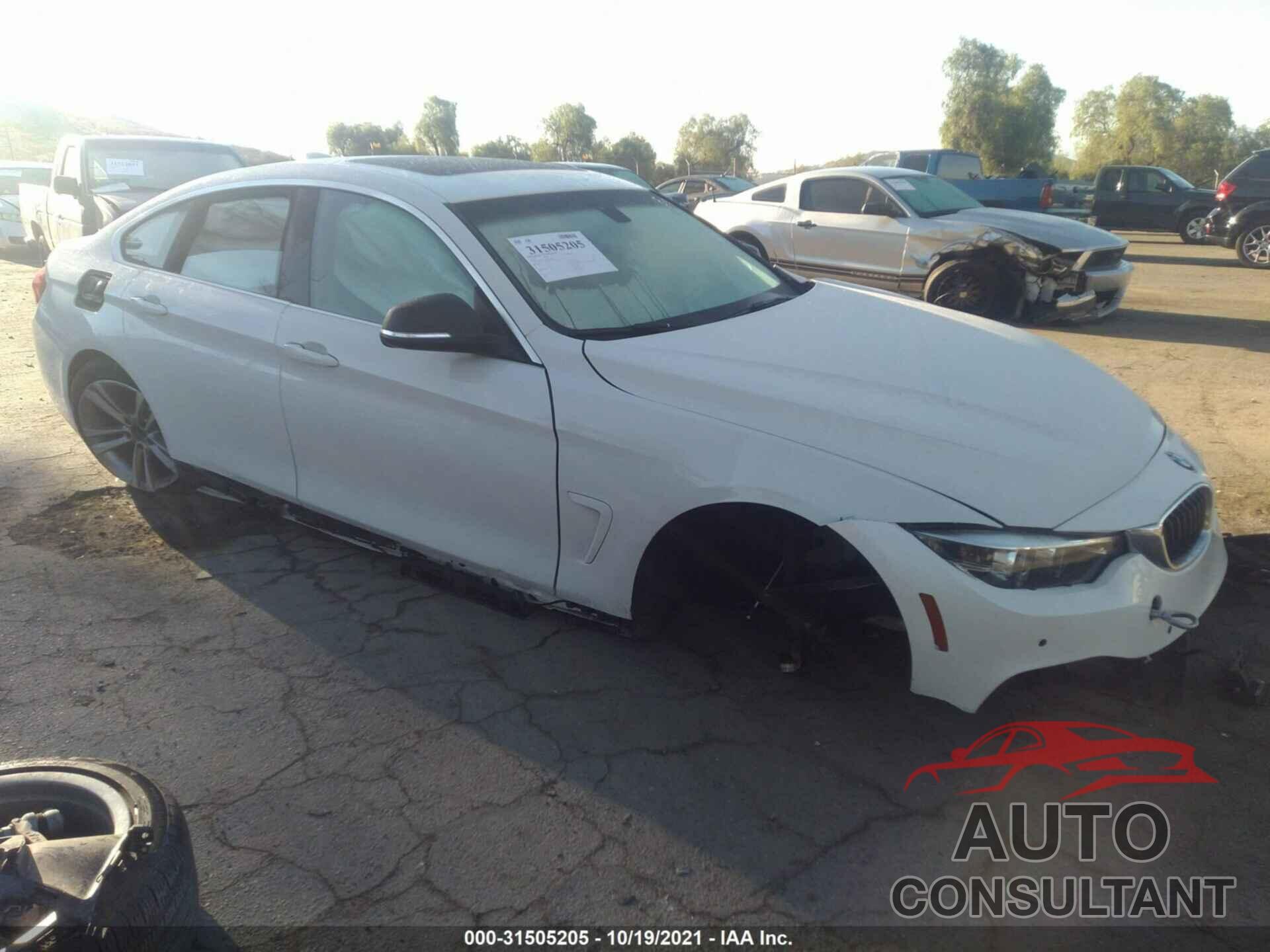 BMW 4 SERIES 2019 - WBA4J1C51KBM15800