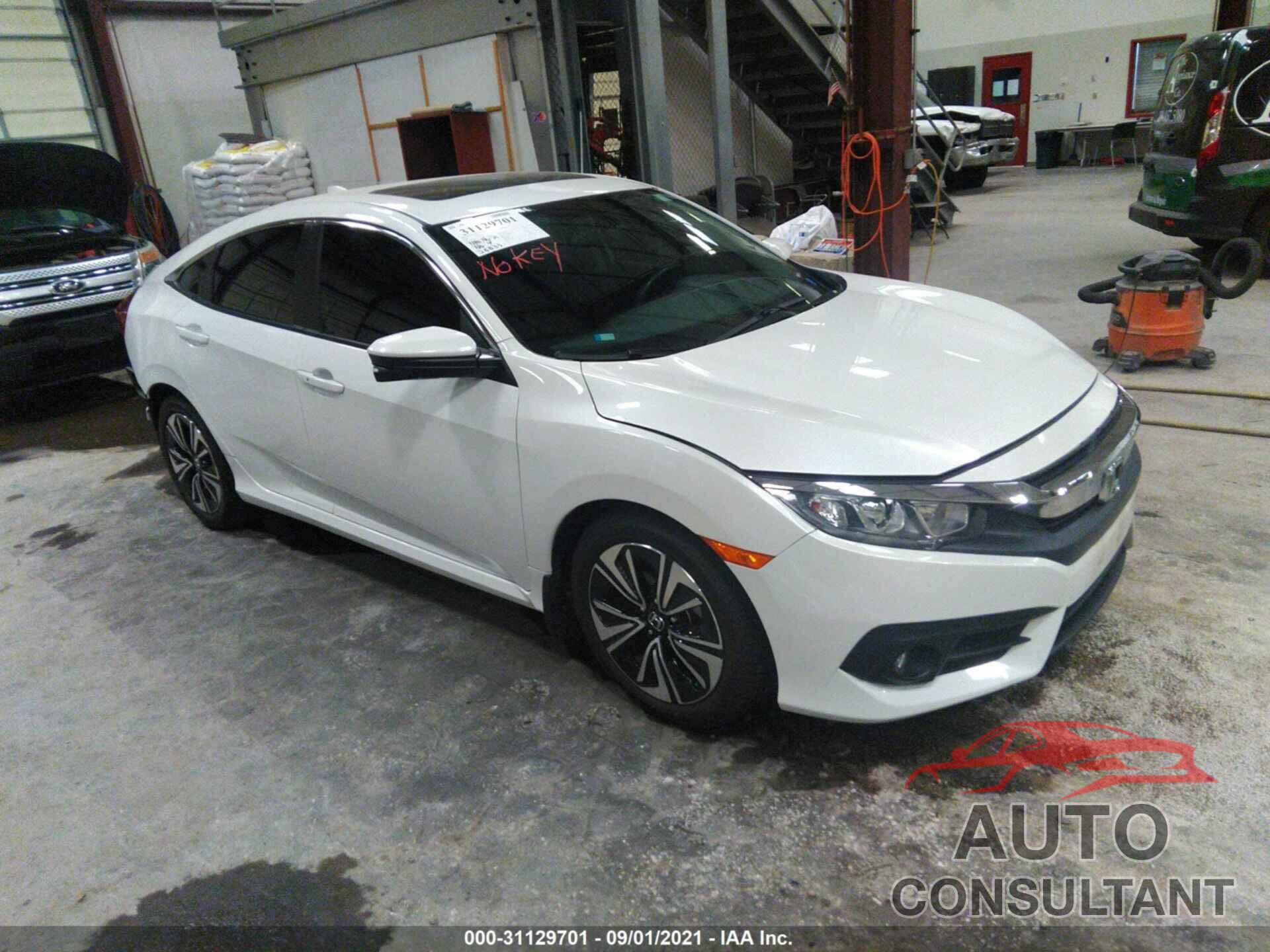 HONDA CIVIC SEDAN 2018 - 19XFC1F37JE004192