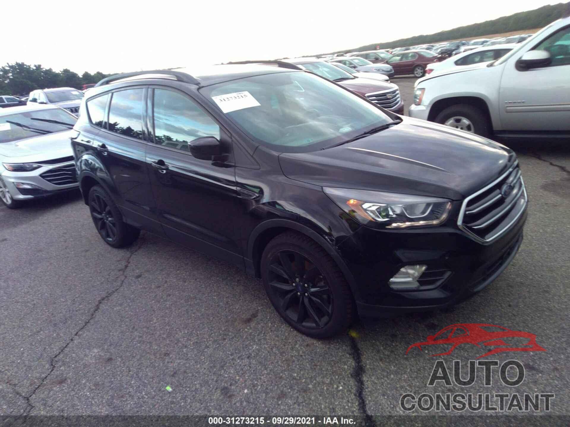 FORD ESCAPE 2018 - 1FMCU9GD0JUC04527