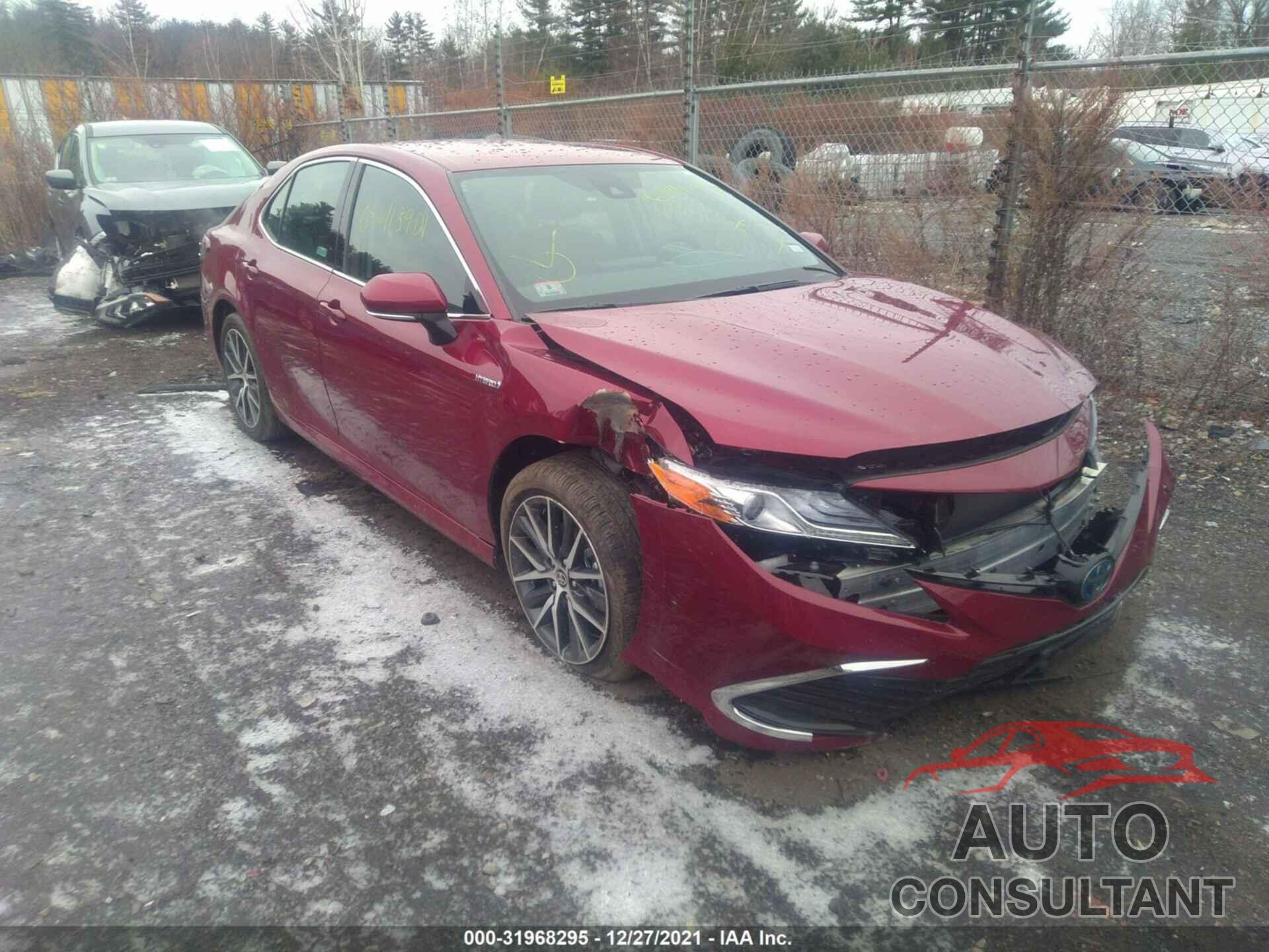 TOYOTA CAMRY 2021 - 4T1F31AK1MU567027