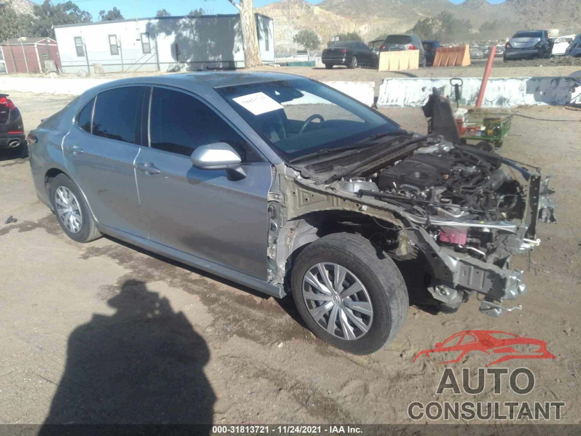 TOYOTA CAMRY 2018 - 4T1B31HK9JU003223