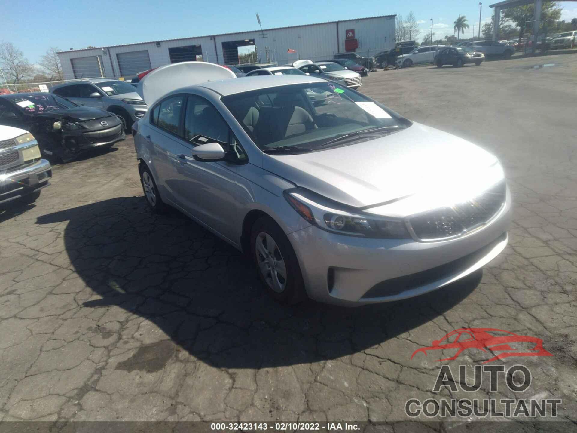 KIA FORTE 2018 - 3KPFL4A70JE248598