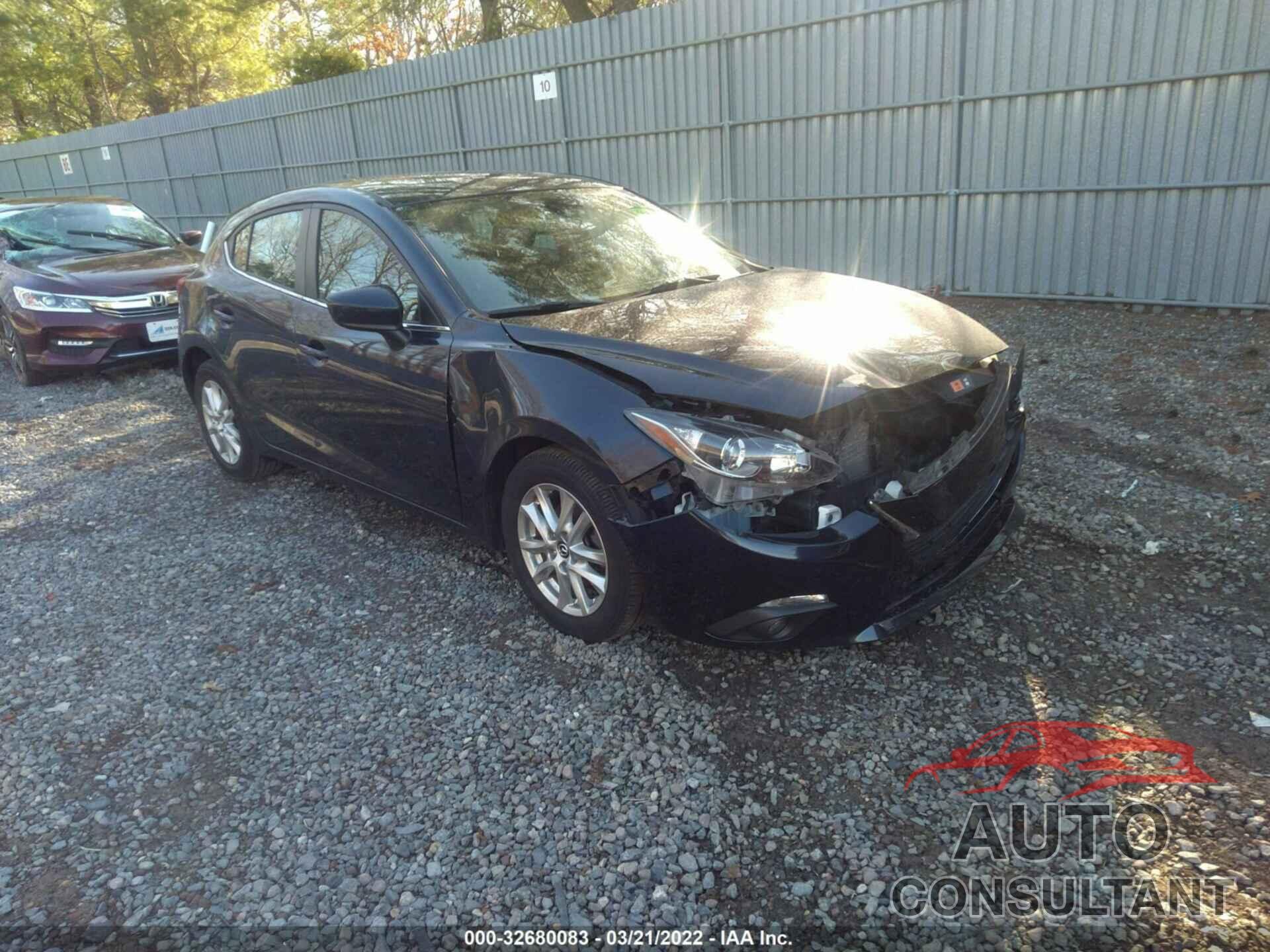 MAZDA MAZDA3 2016 - JM1BM1M75G1316119