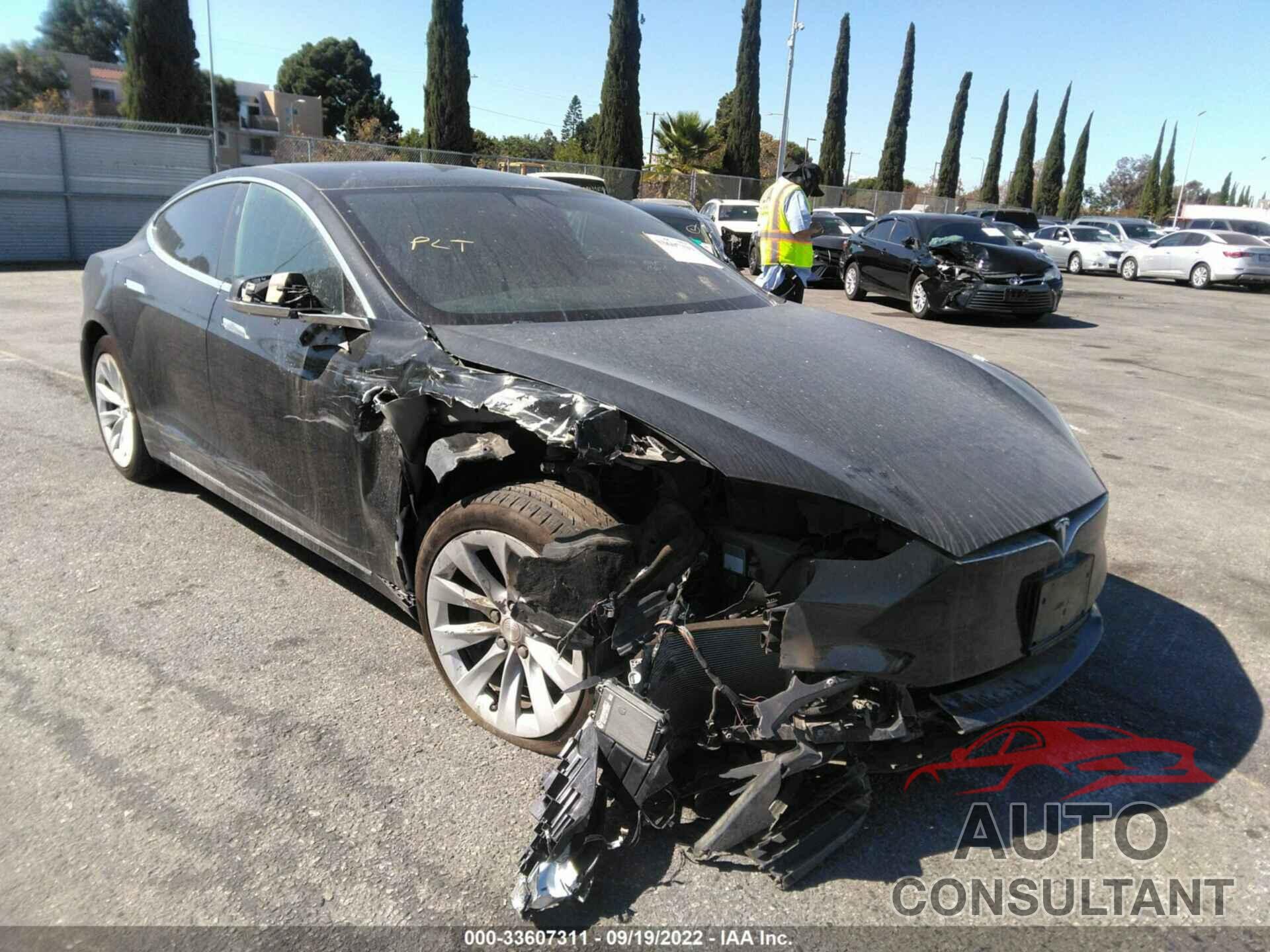 TESLA MODEL S 2017 - 5YJSA1E12HF200081